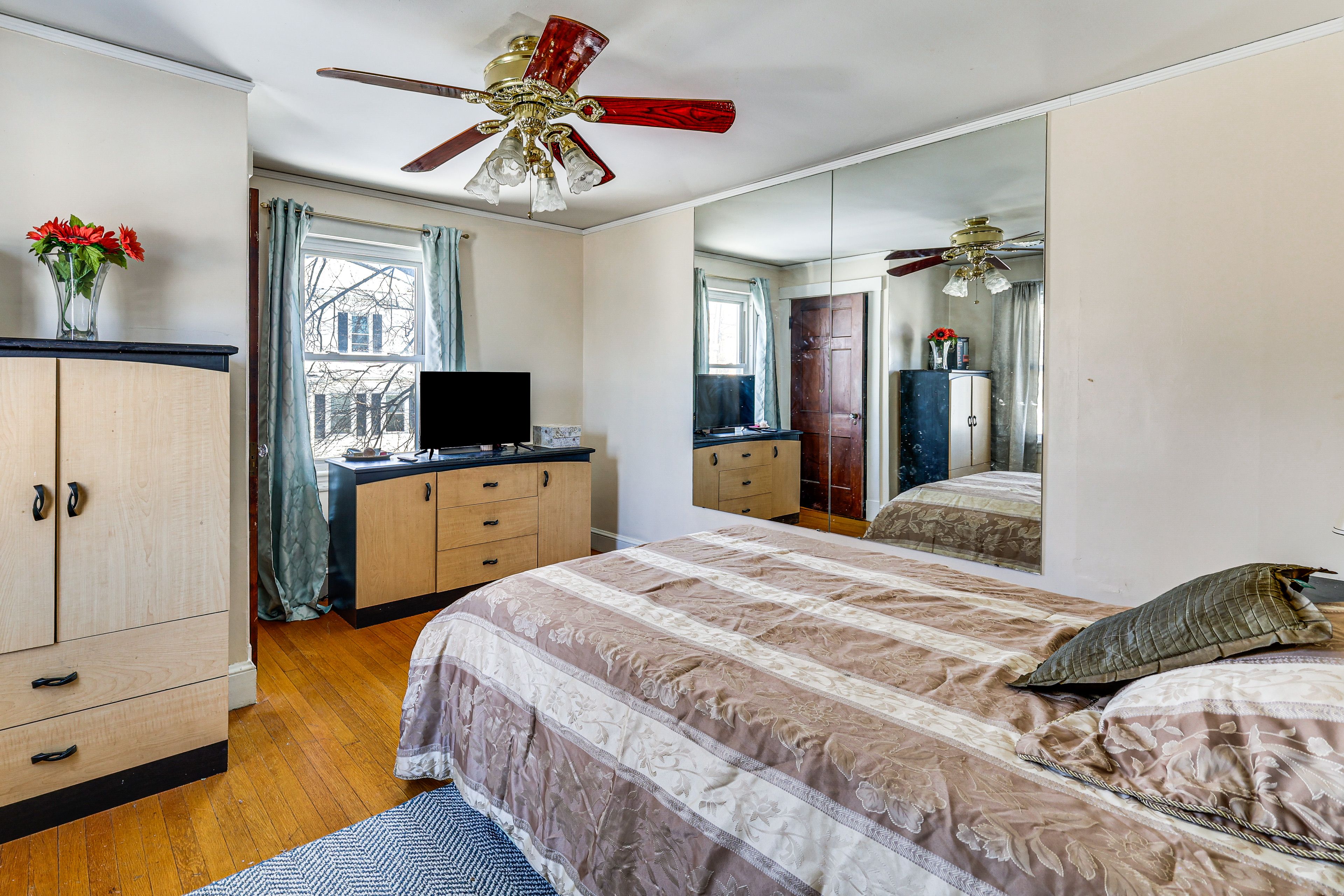 Bedroom 3 | Twin Bed | 2nd Floor