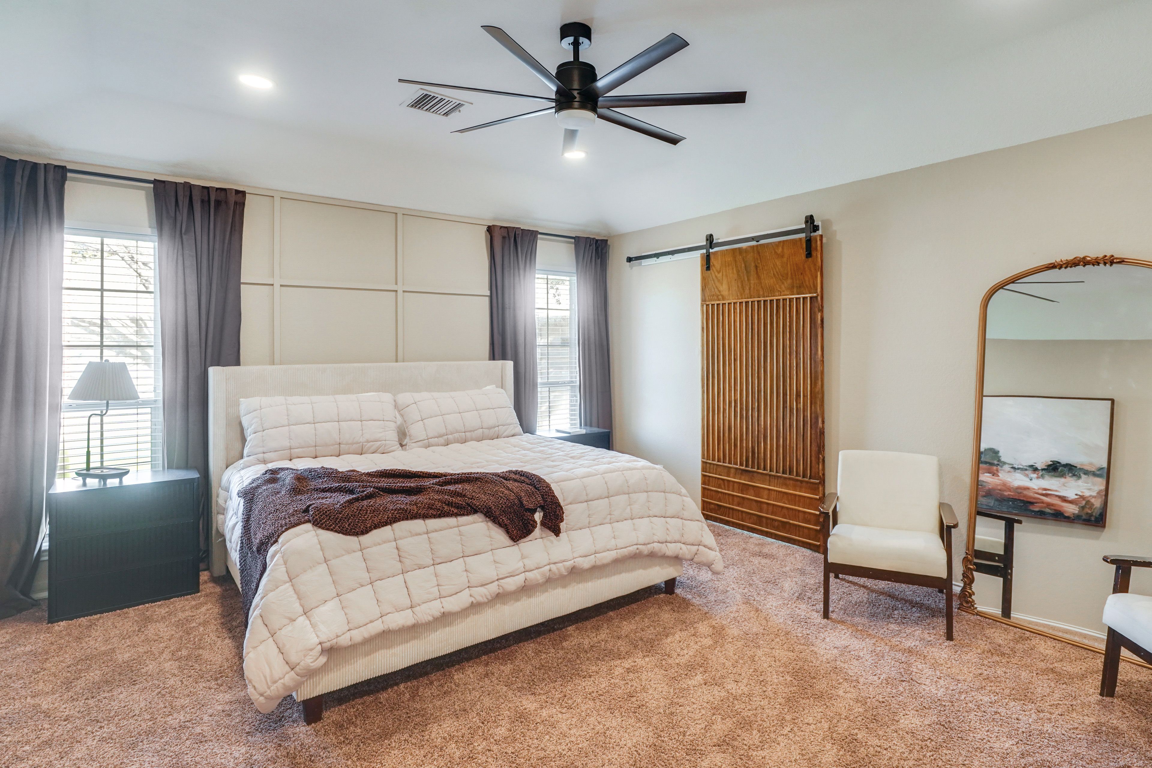 Bedroom 1 | King Bed