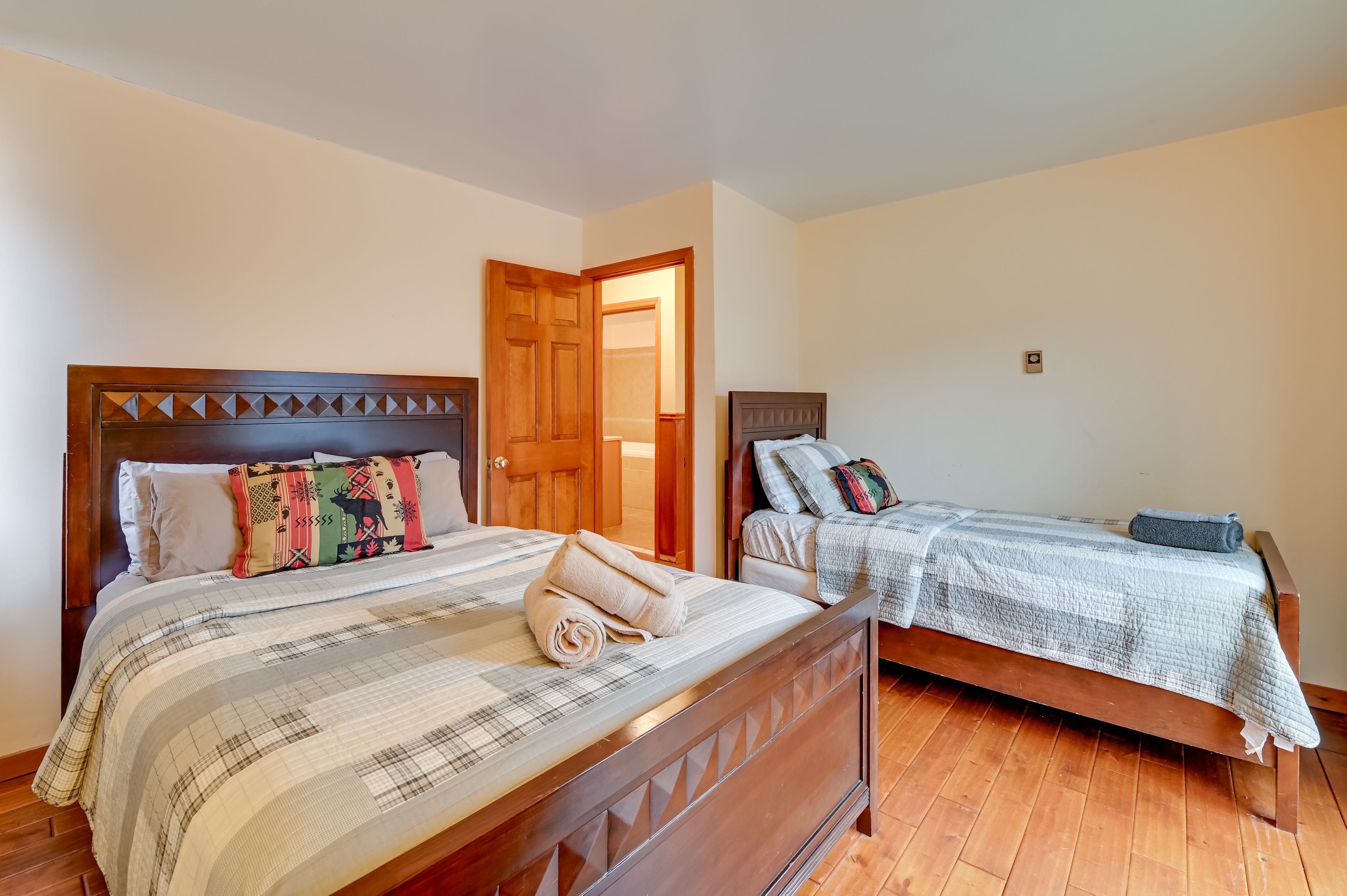 Bedroom 3 | 2 Full Beds | 2nd Floor