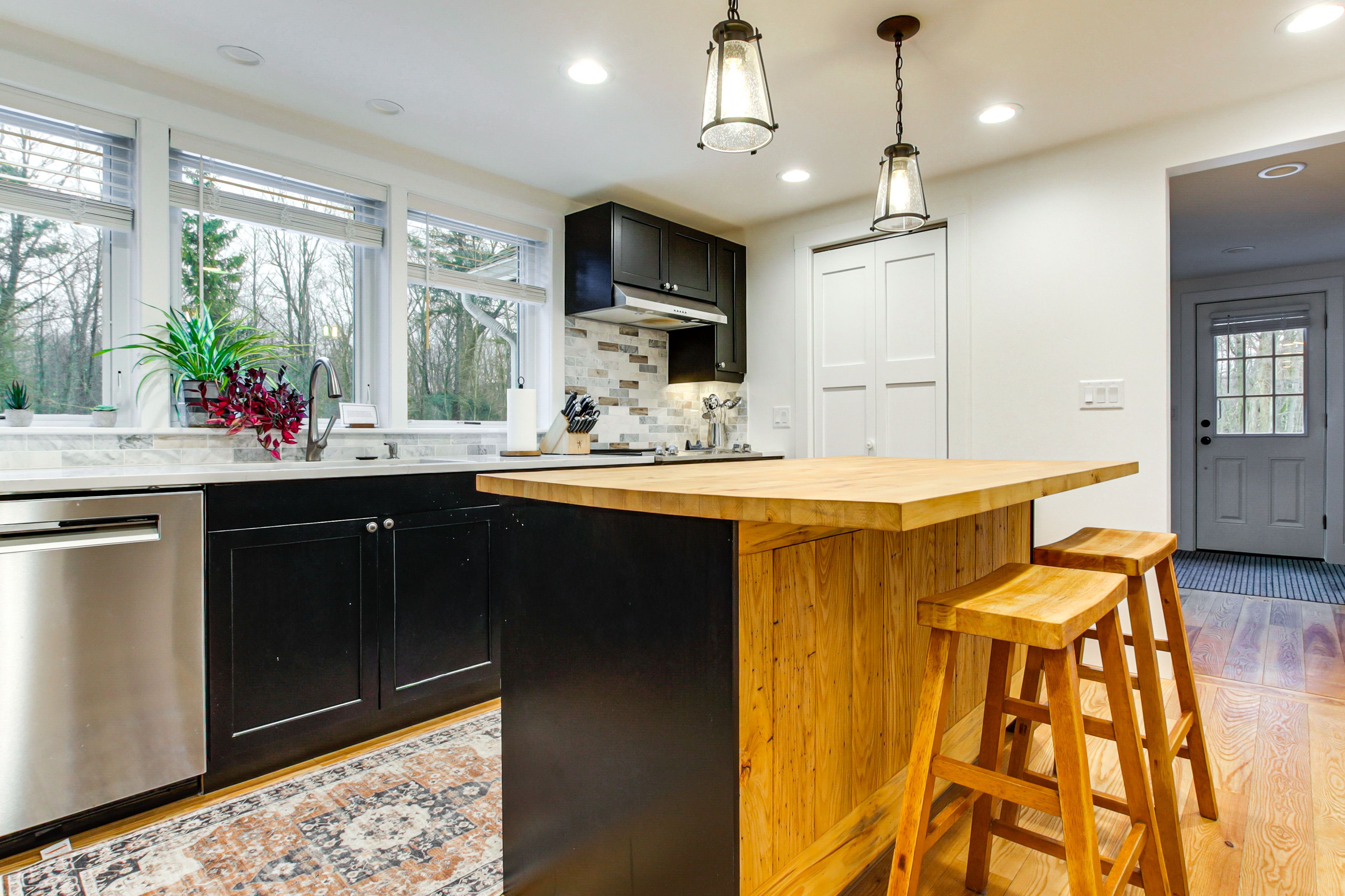 Kitchen | Cooking Basics | Breakfast Bar