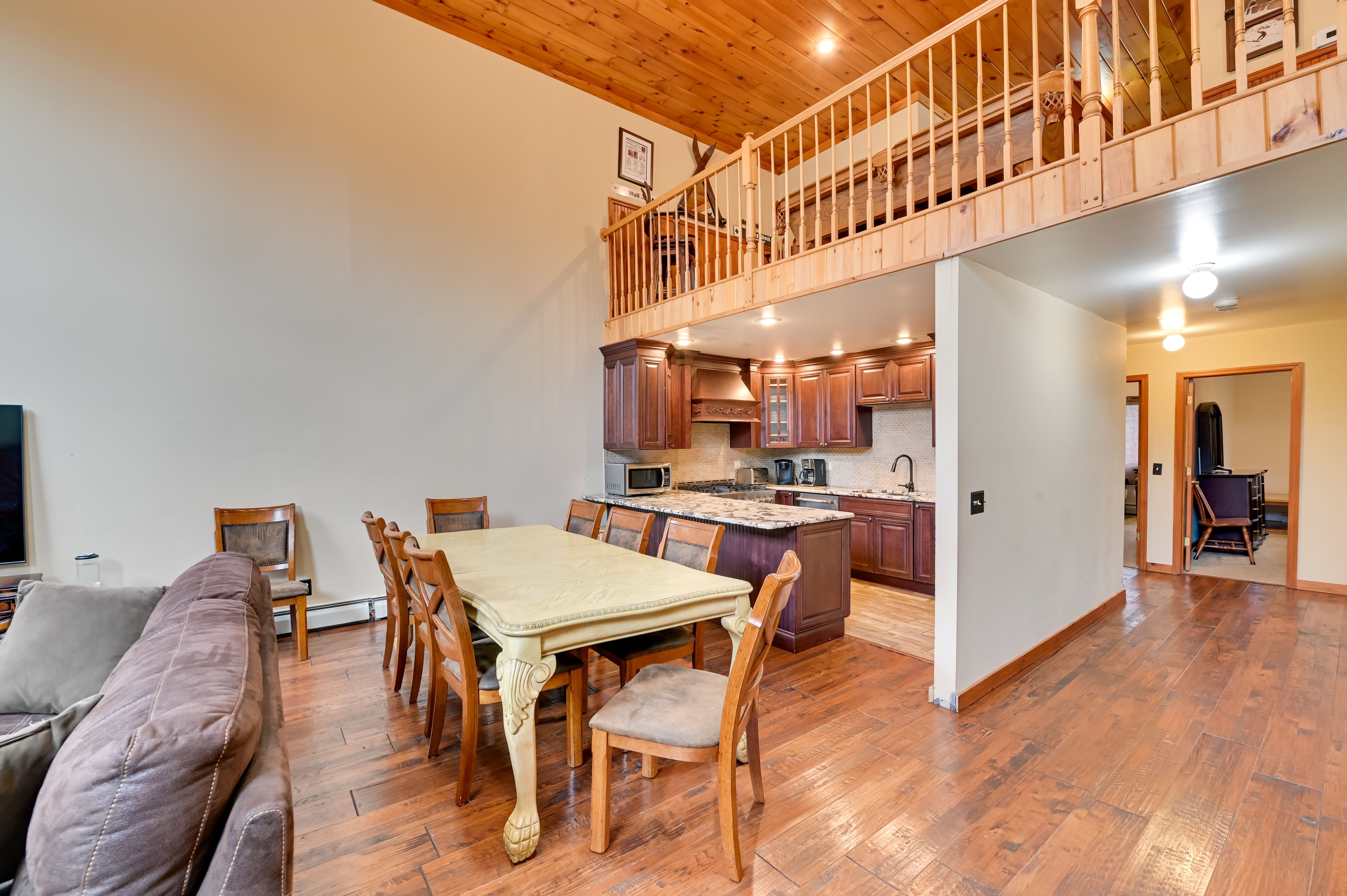 Dining Area | 1st Floor