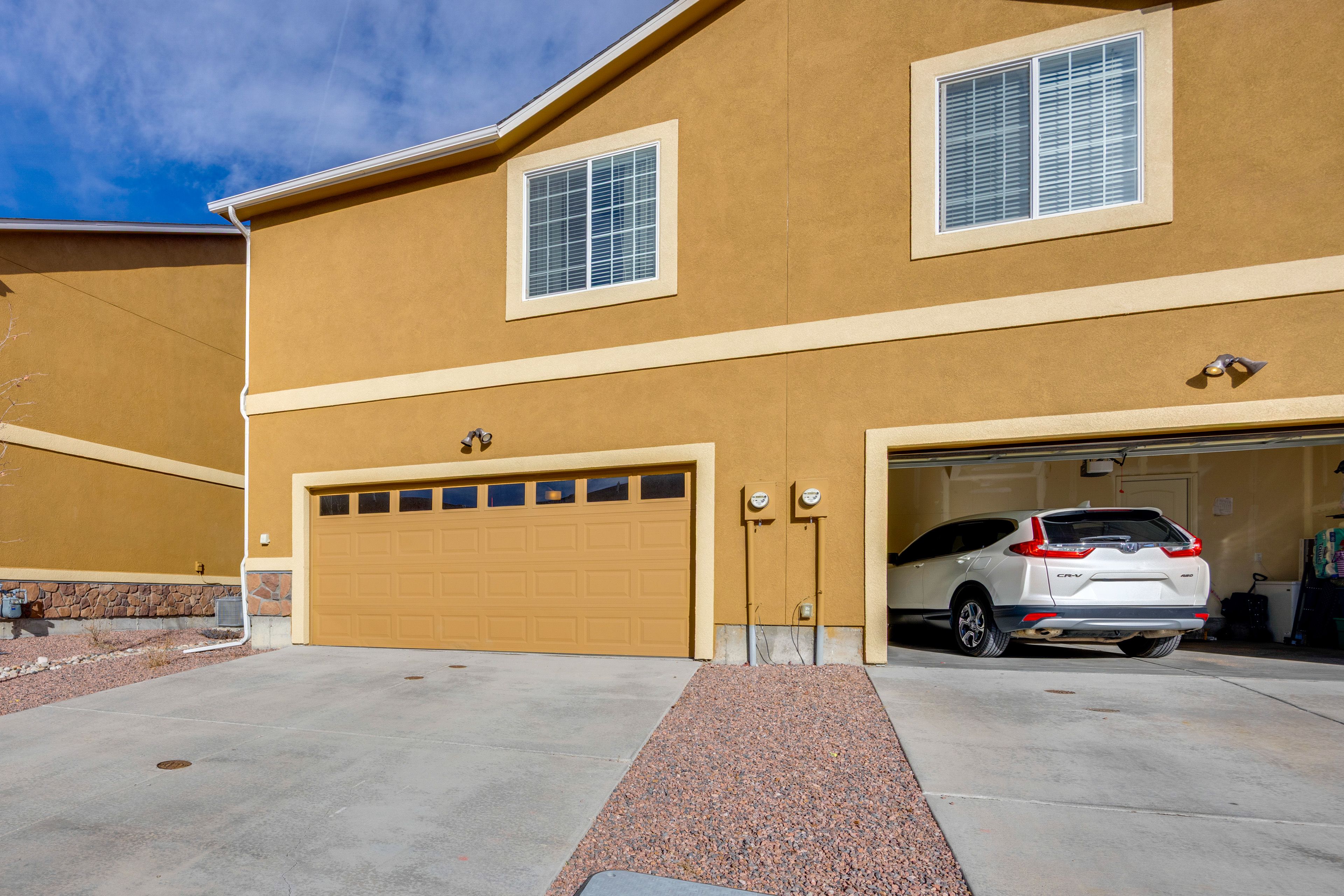 Parking | Garage (2 Vehicles)