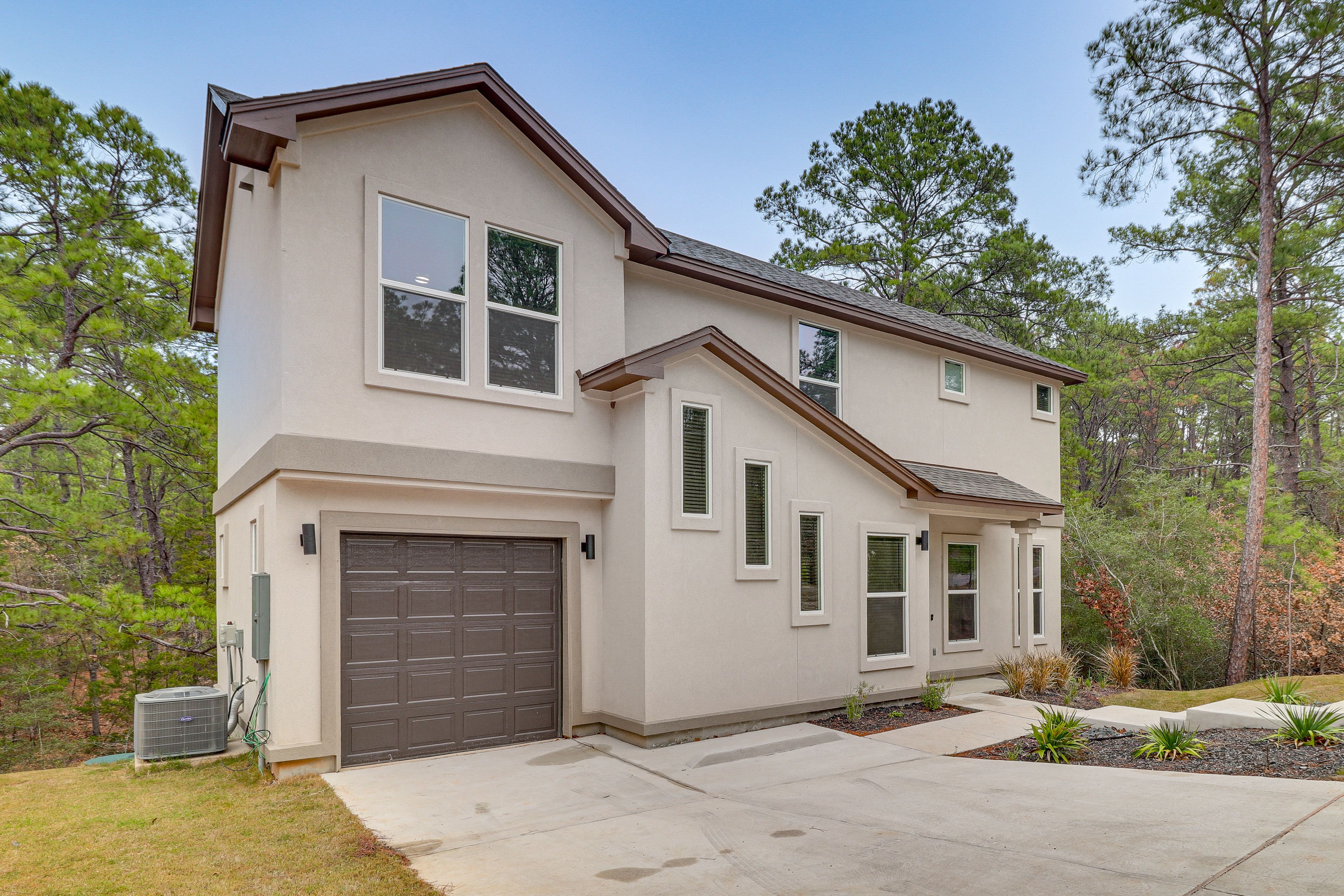 Bastrop Vacation Rental | 3BR | 2.5 BA | 1,642 Sq Ft | Stairs Required