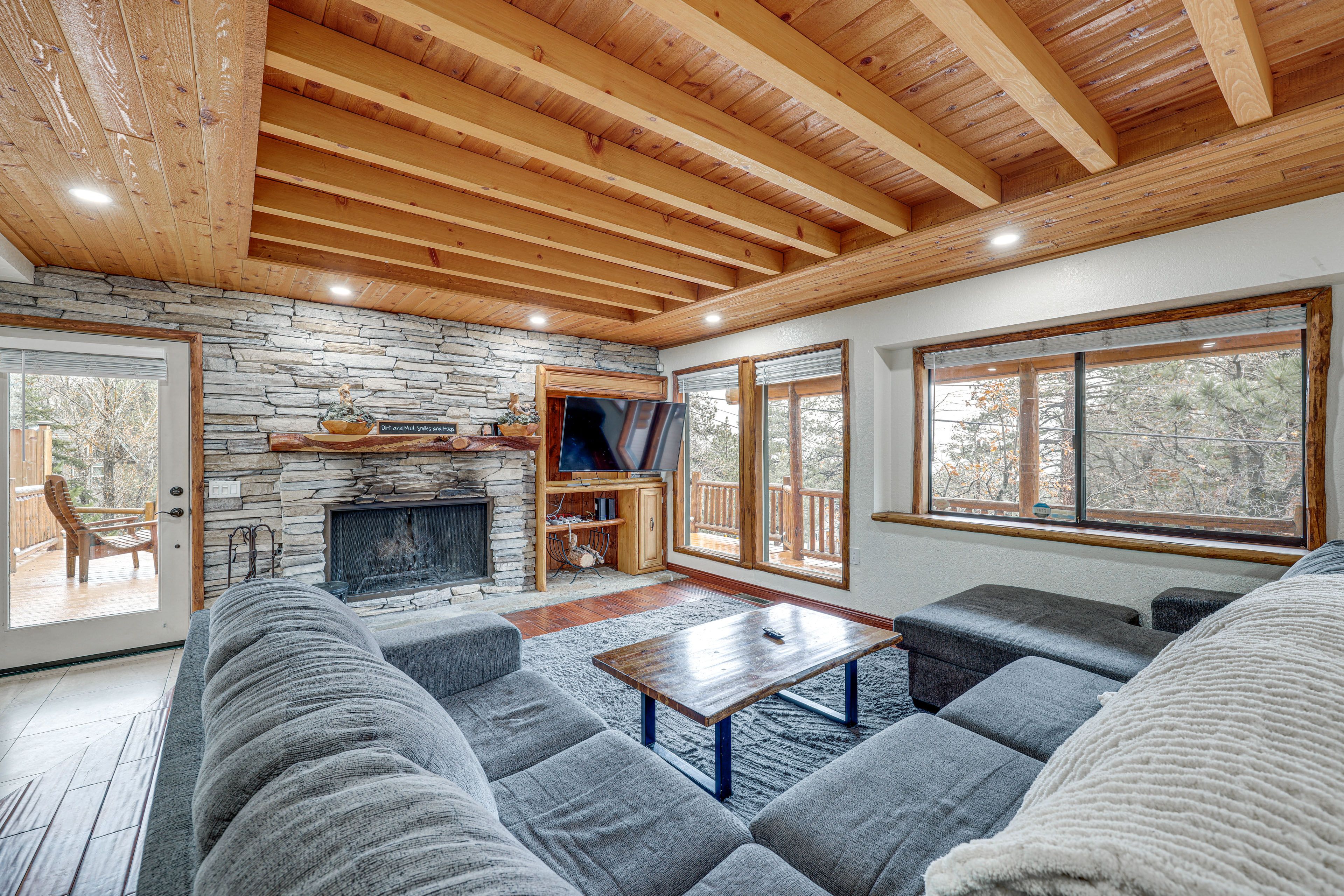 Big Bear Vacation Rental | 3BR | 2BA | 1,281 Sq Ft | Staircase to Enter