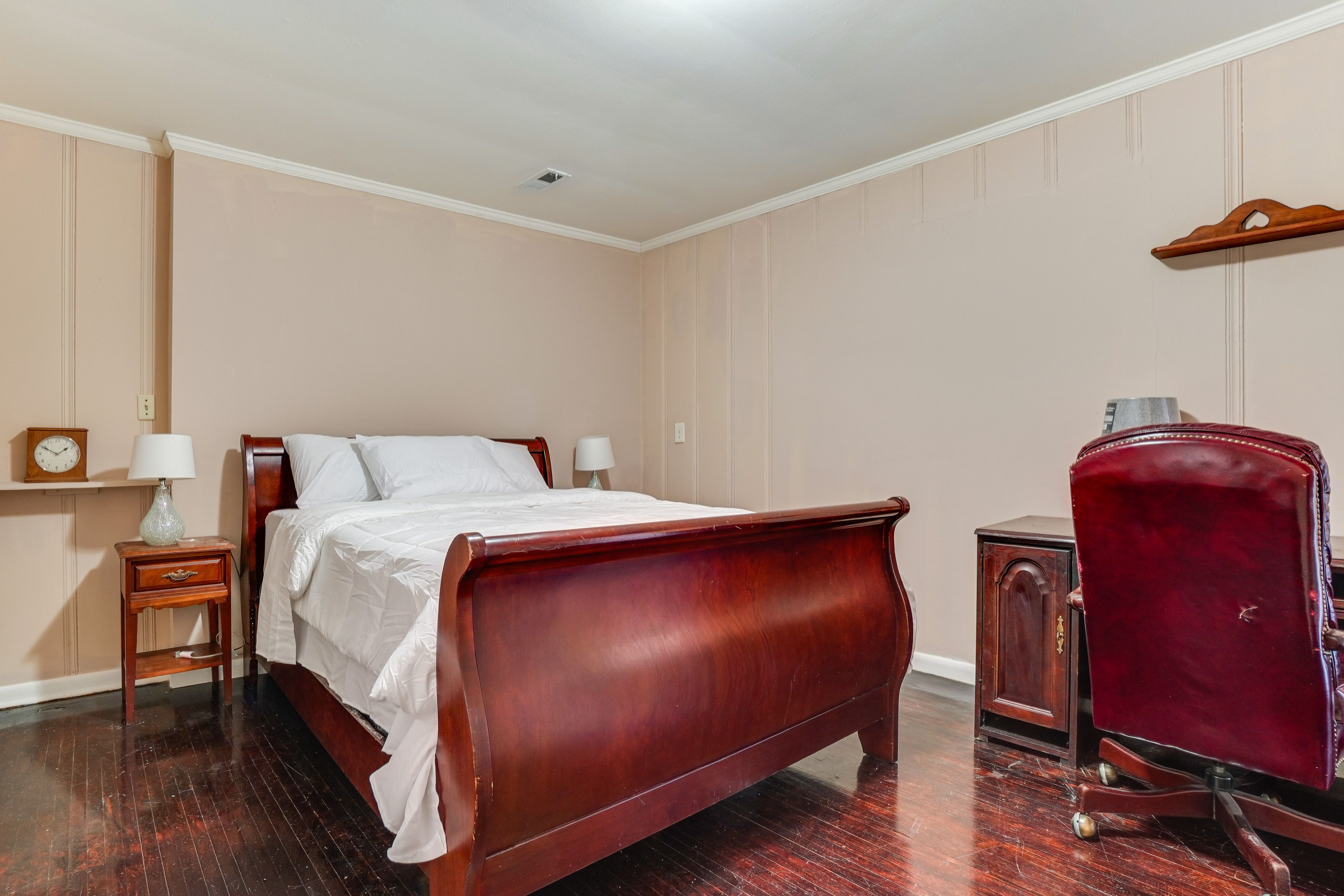 Bedroom 4 | Queen Bed