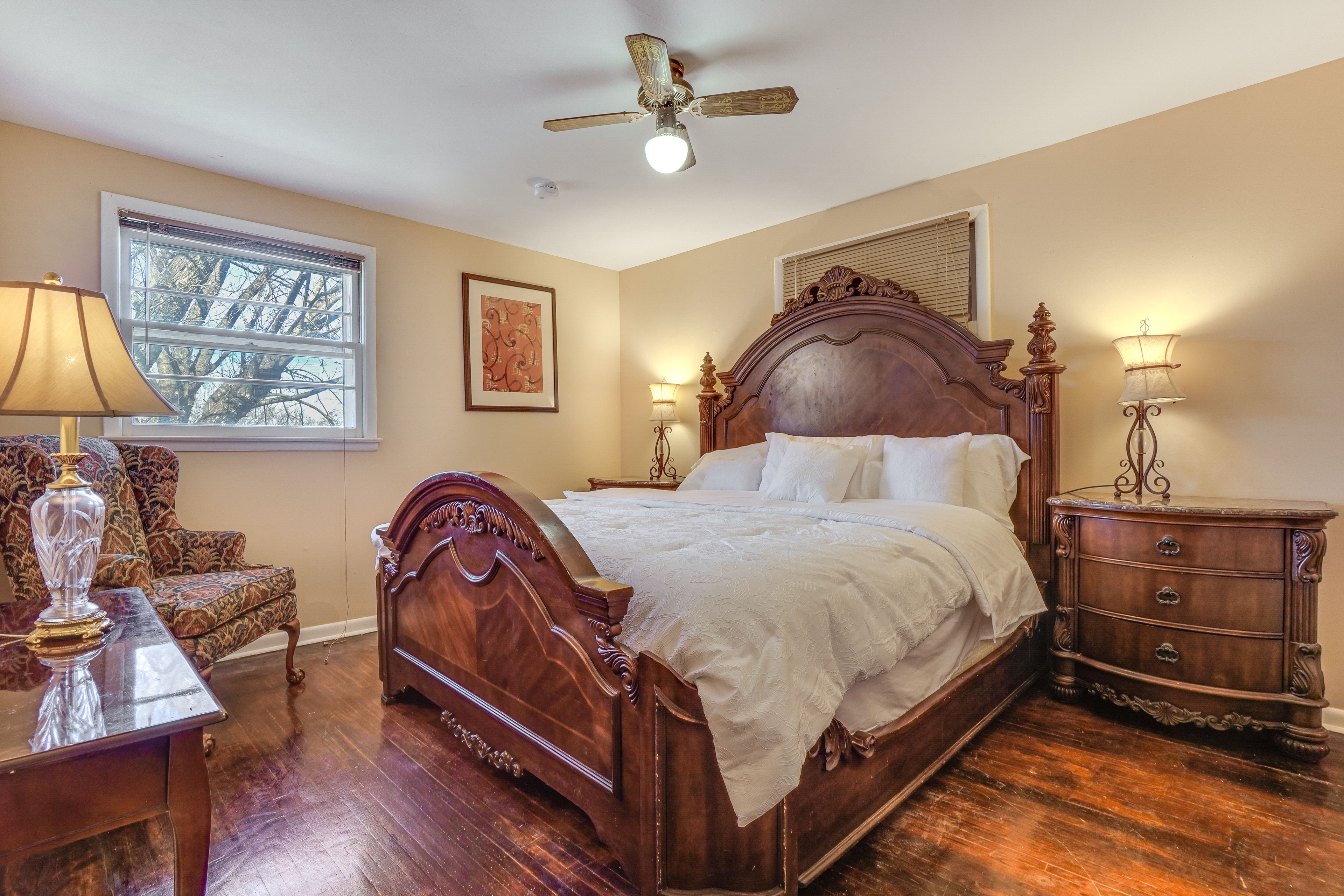 Bedroom 1 | King Bed