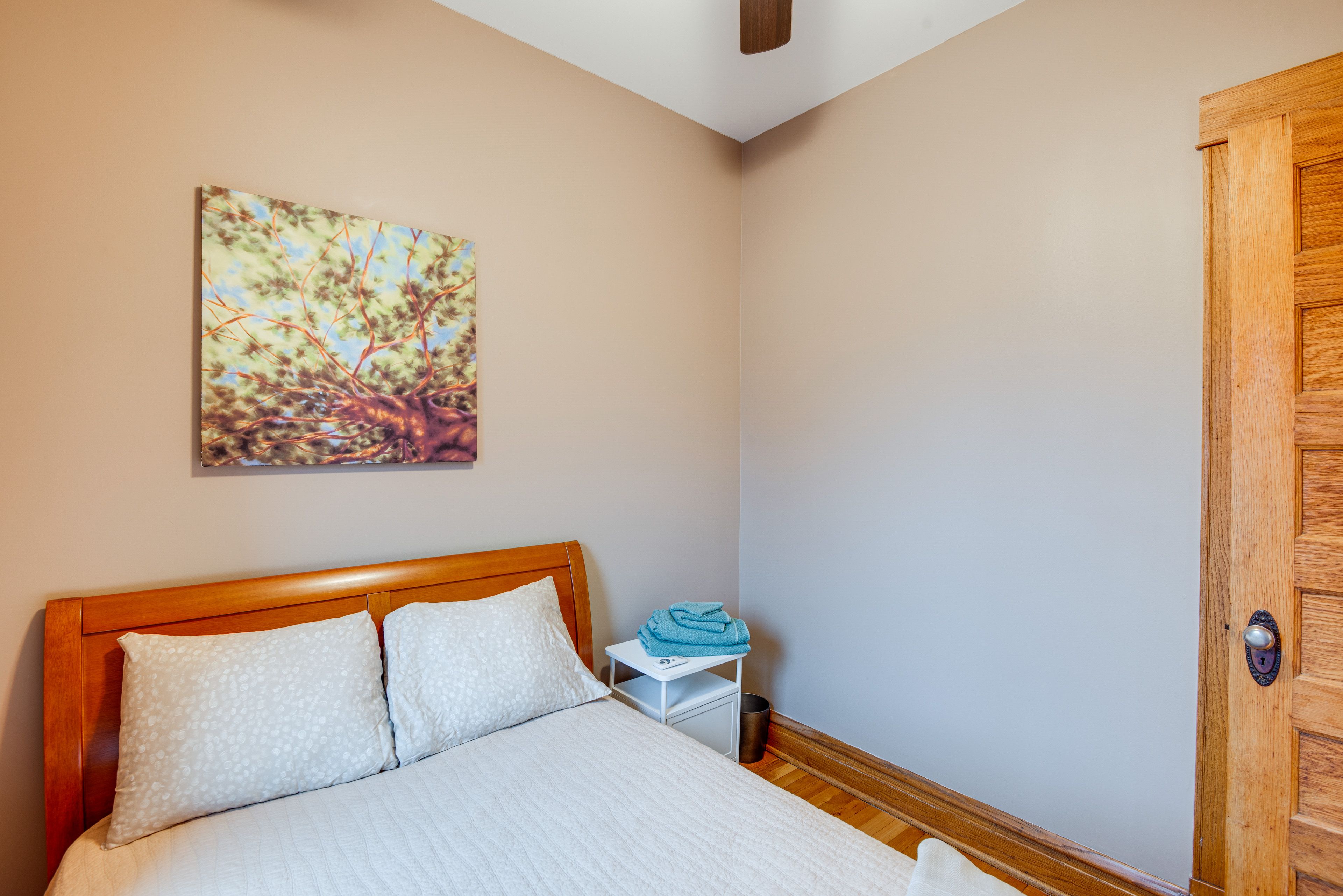 Bedroom 2 | Queen Bed