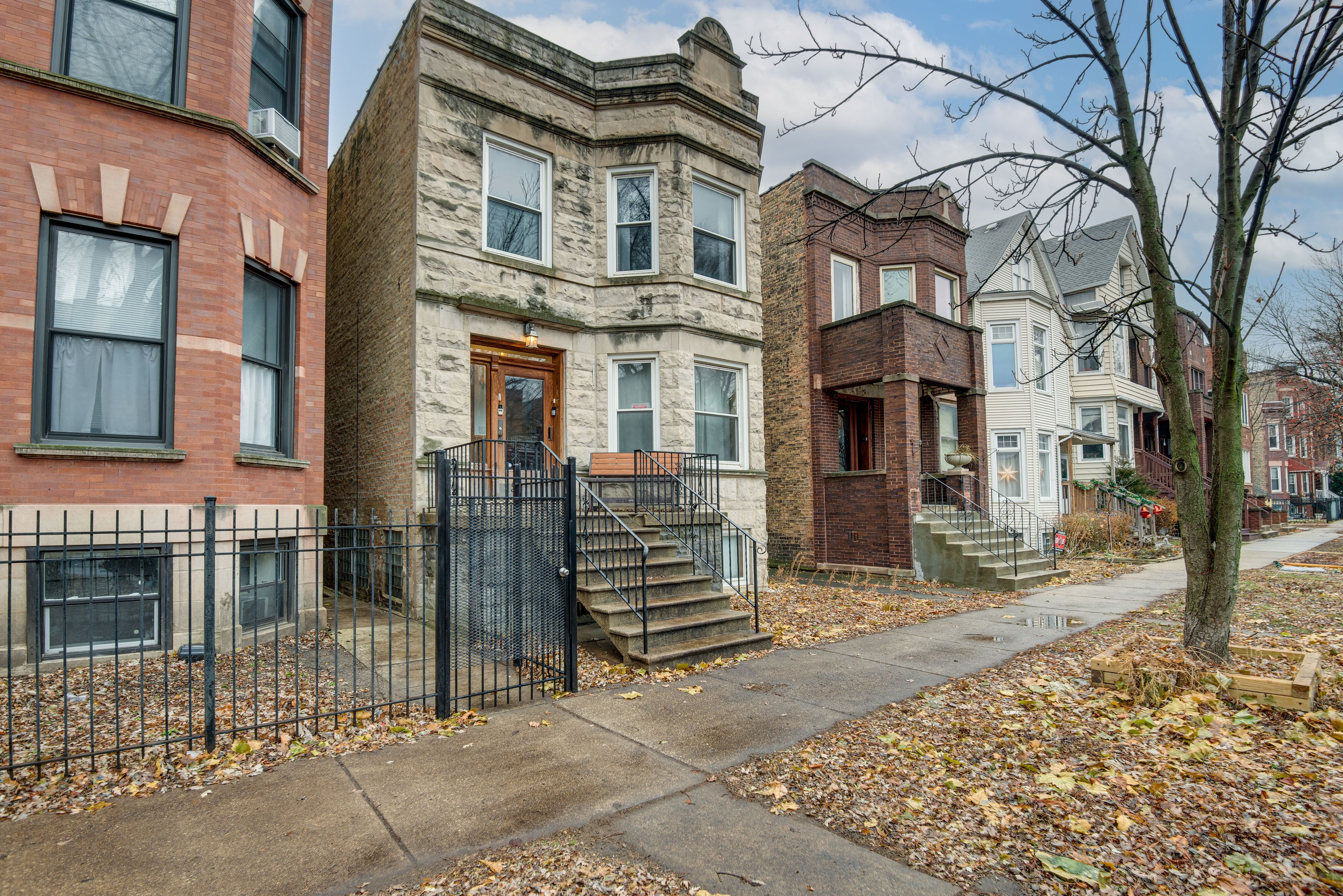 Chicago Vacation Rental | 3BR | 1BA | 1,000 Sq Ft