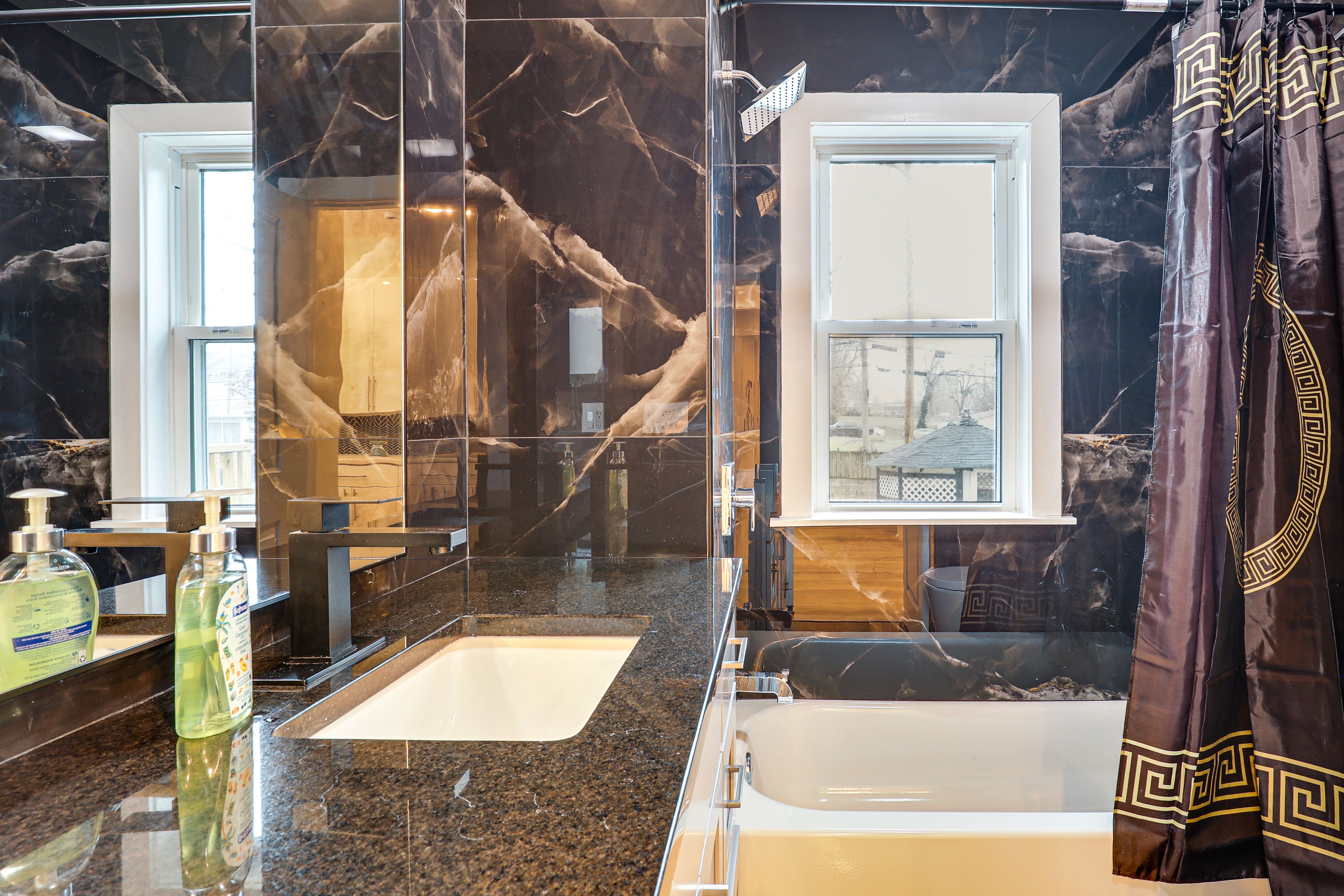 Full Bath | Complimentary Toiletries | Towels Provided | 1st Floor