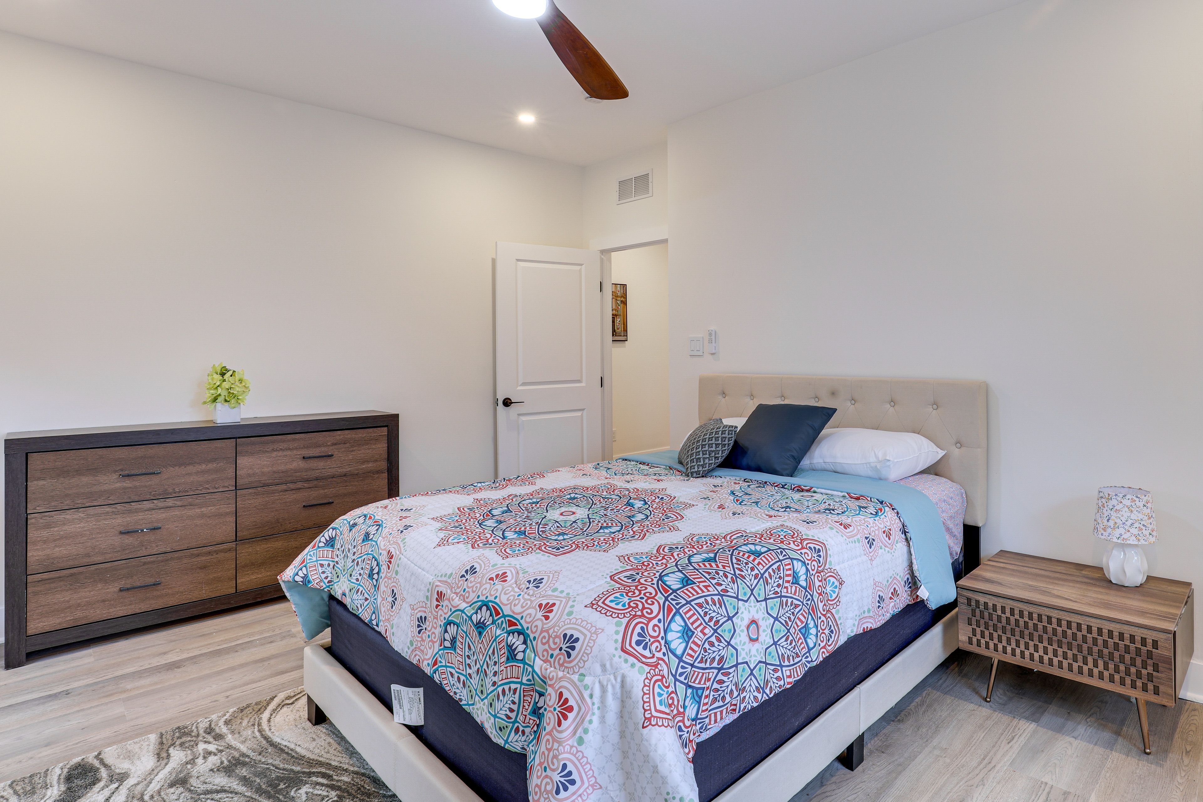 Bedroom 3 | King Bed | 2nd Floor