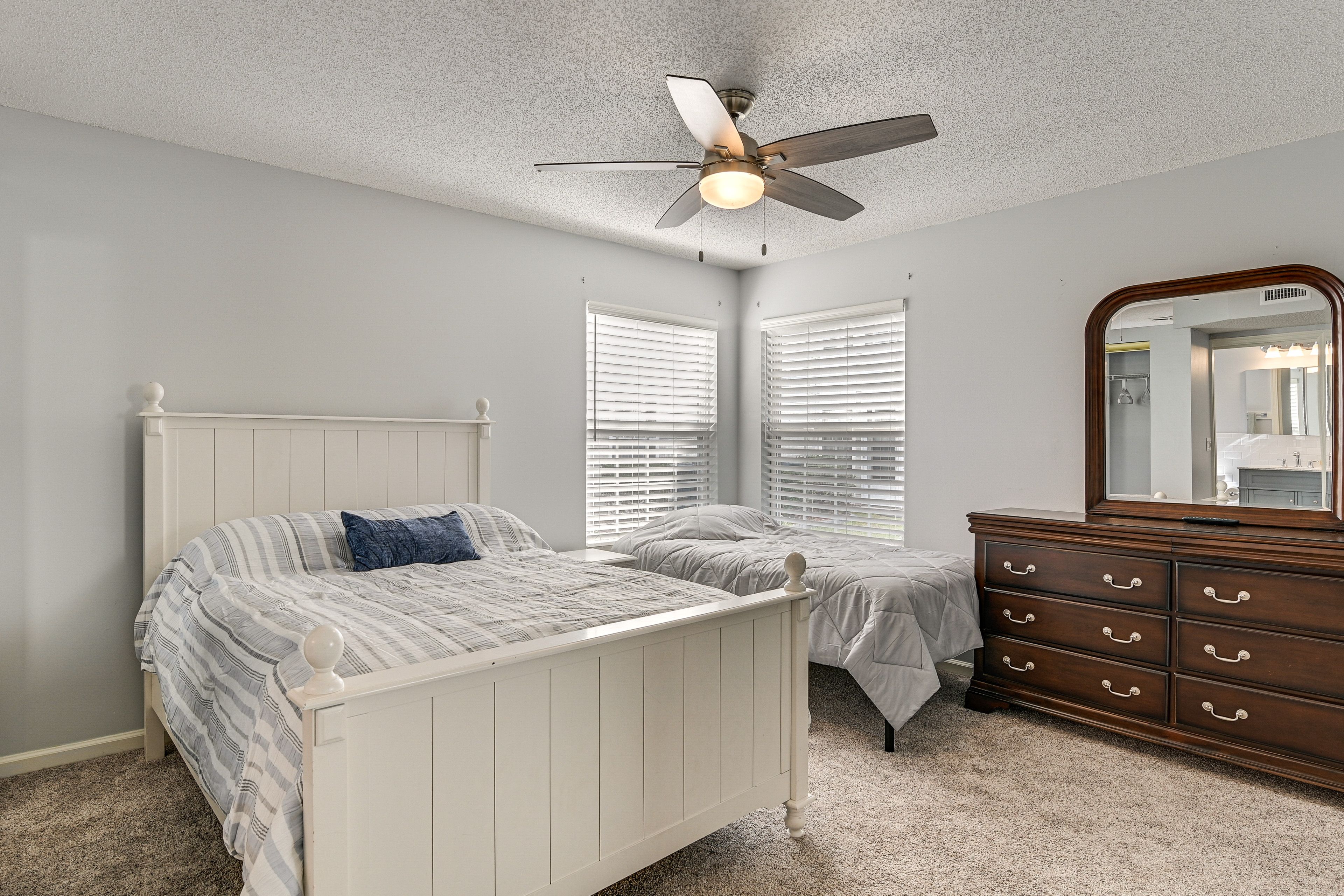 Bedroom 1 | Full Bed | Twin Bed