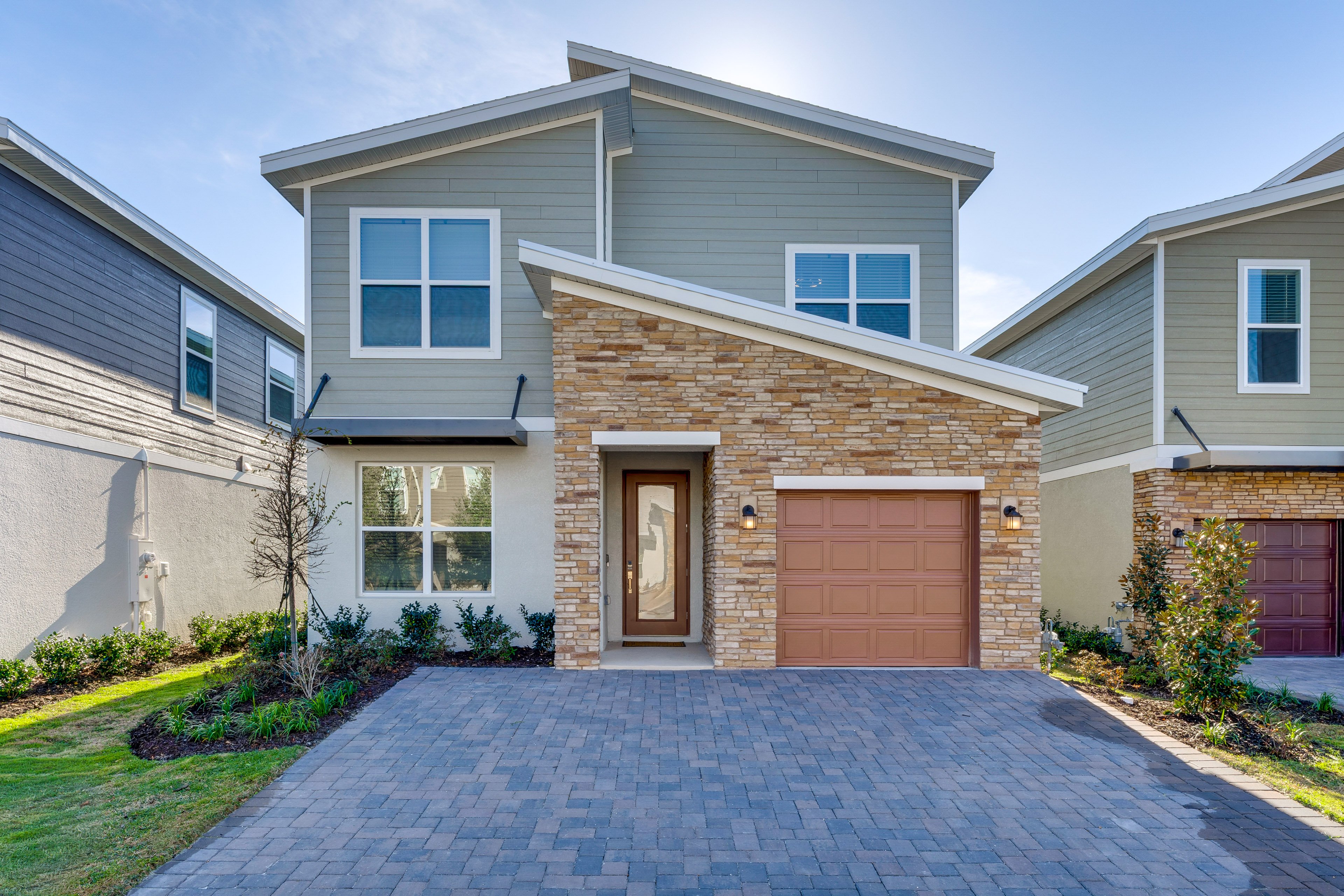 Property Exterior | Screened-In Lanai