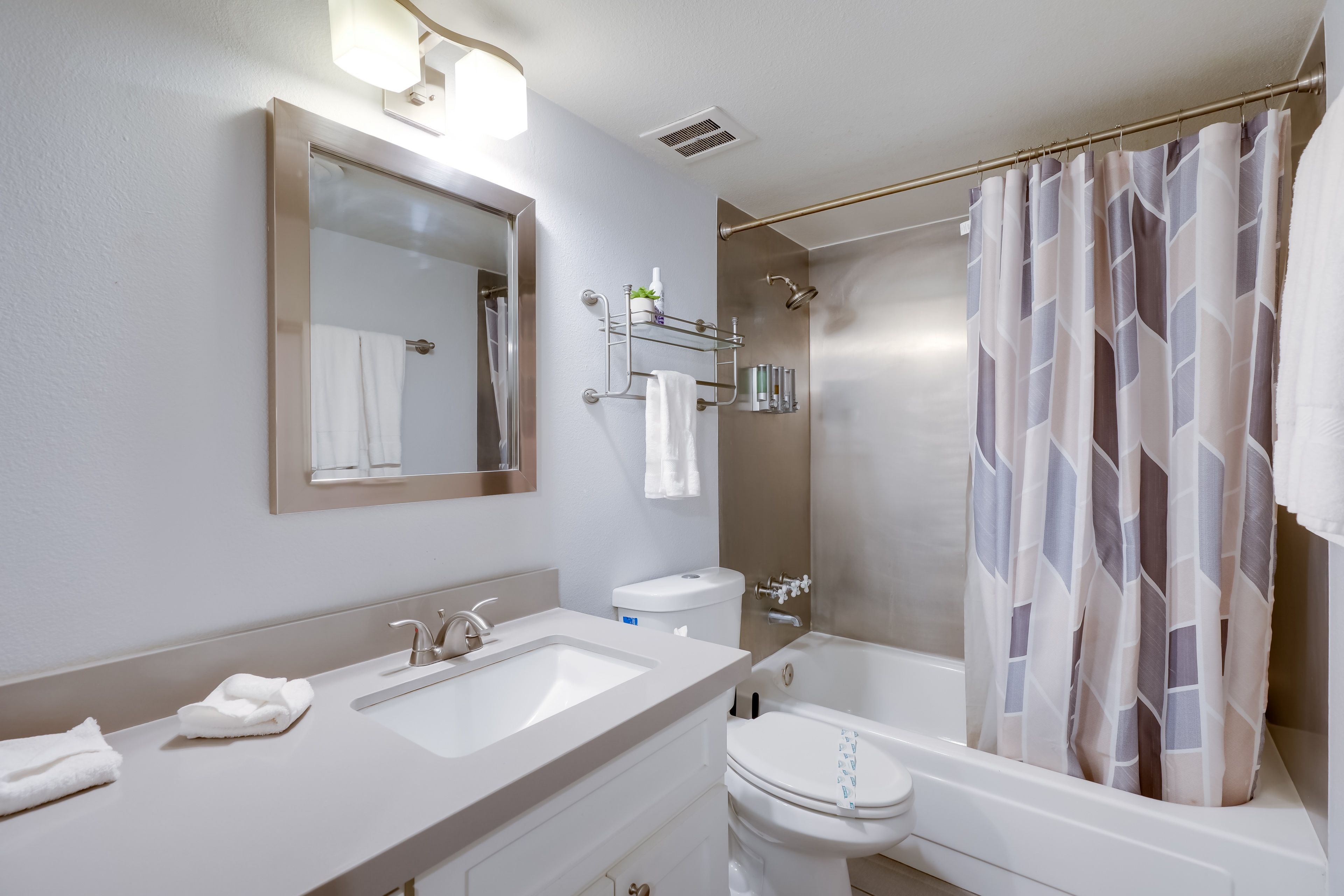 Bathroom | Towels Provided