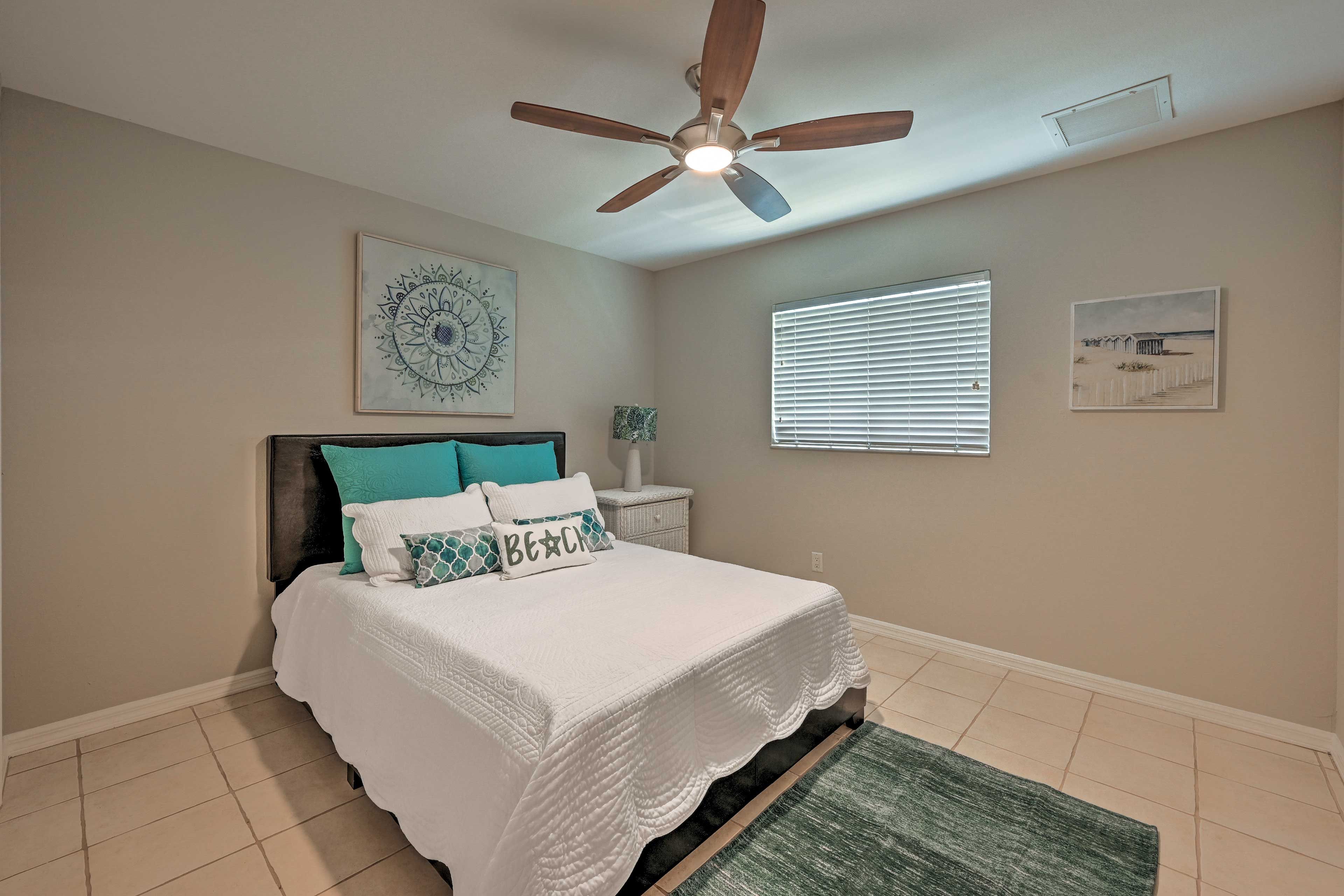 Bedroom 2 | King Bed | Linens Provided