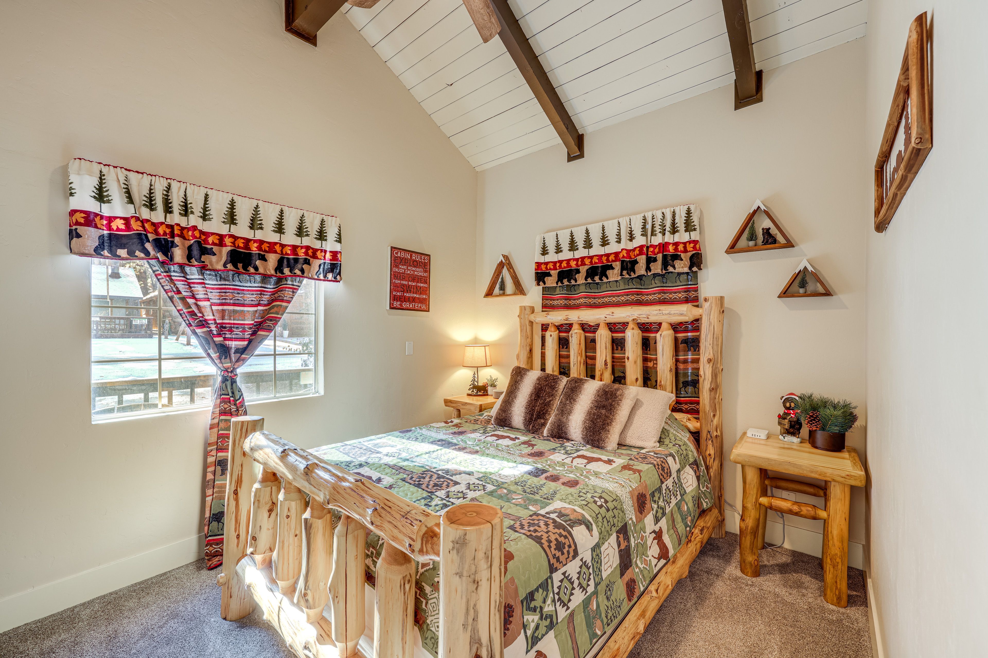 Bedroom 2 | Queen Bed | 1st Floor