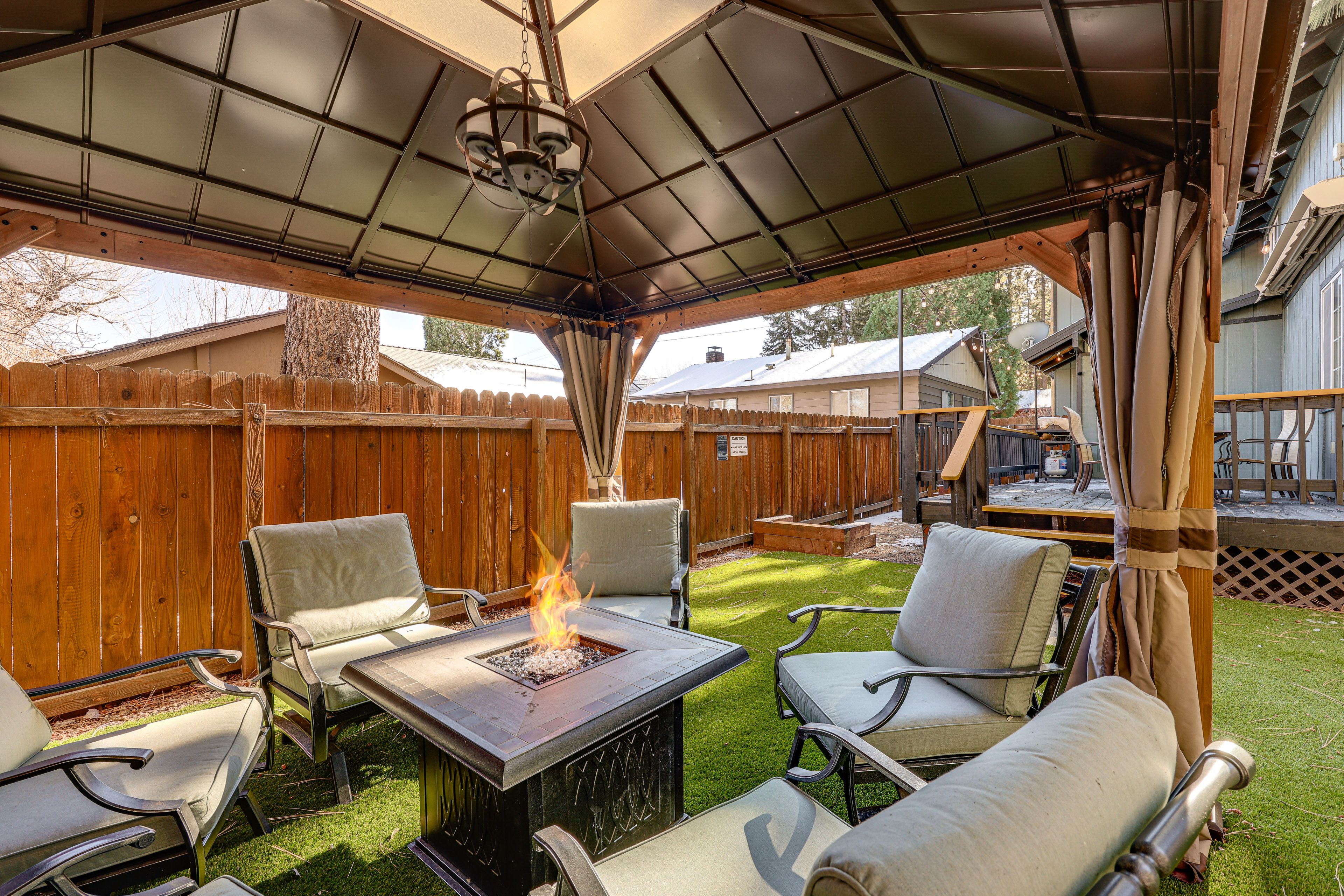 Gazebo w/ Fire Pit | Outdoor Seating