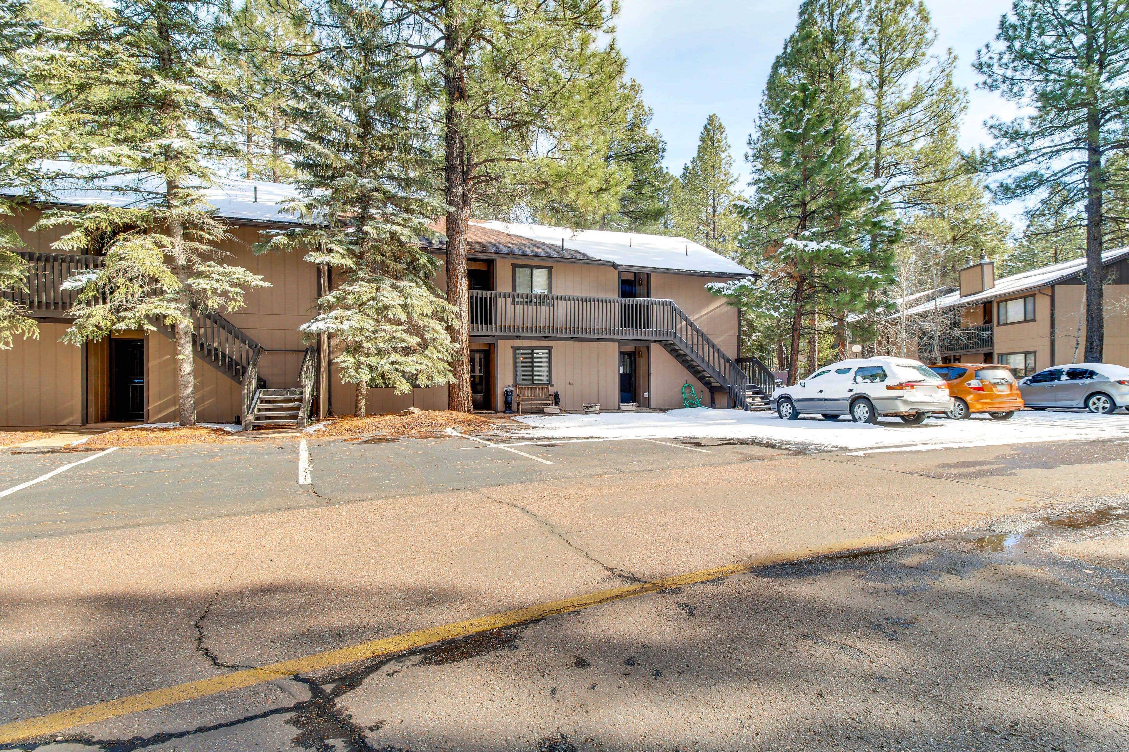 First-Come, First-Served Community Parking | 5 Vehicles