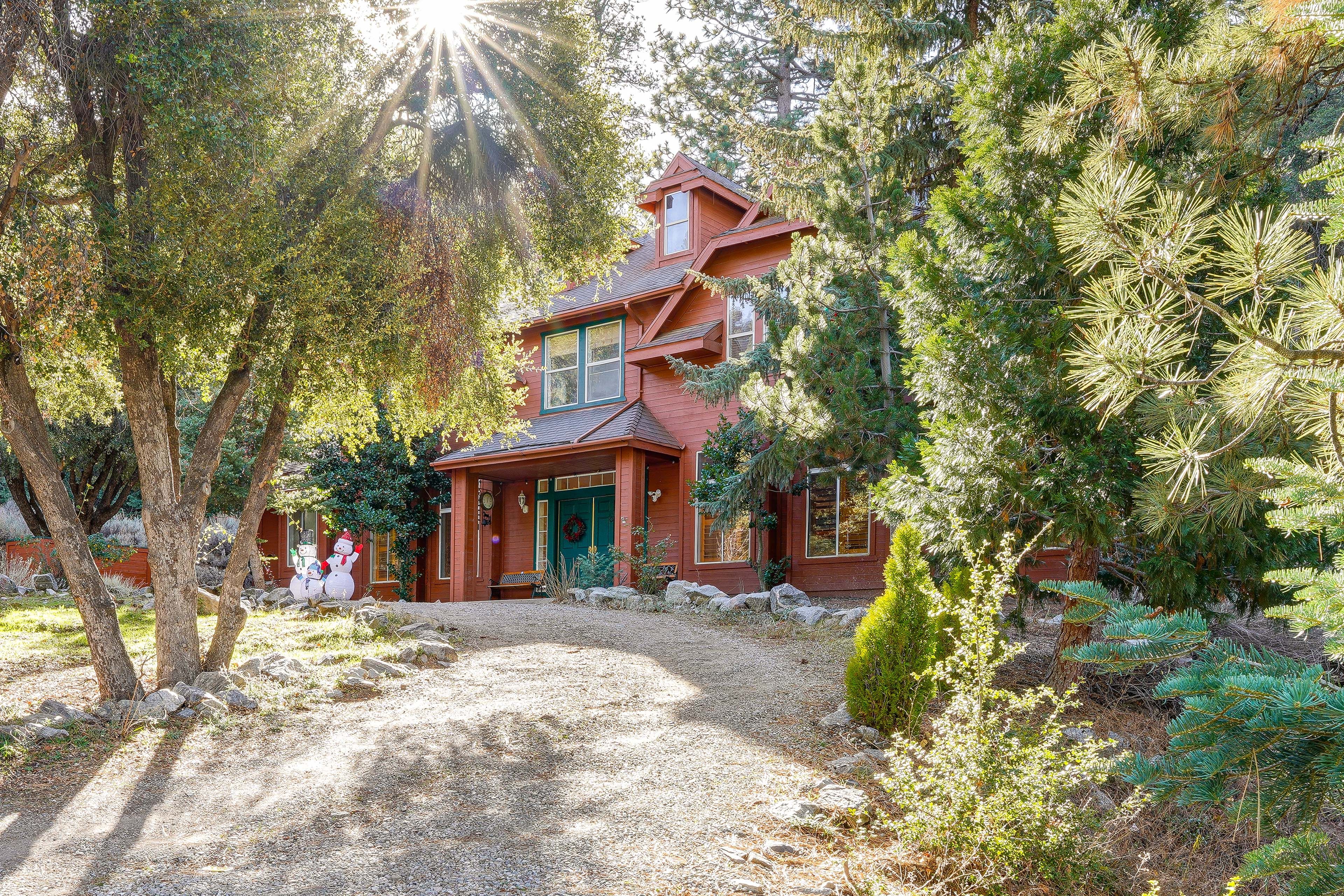 Pine Mountain Club Vacation Rental | 5BR | 3BA | Steps Required | 3,562 Sq Ft