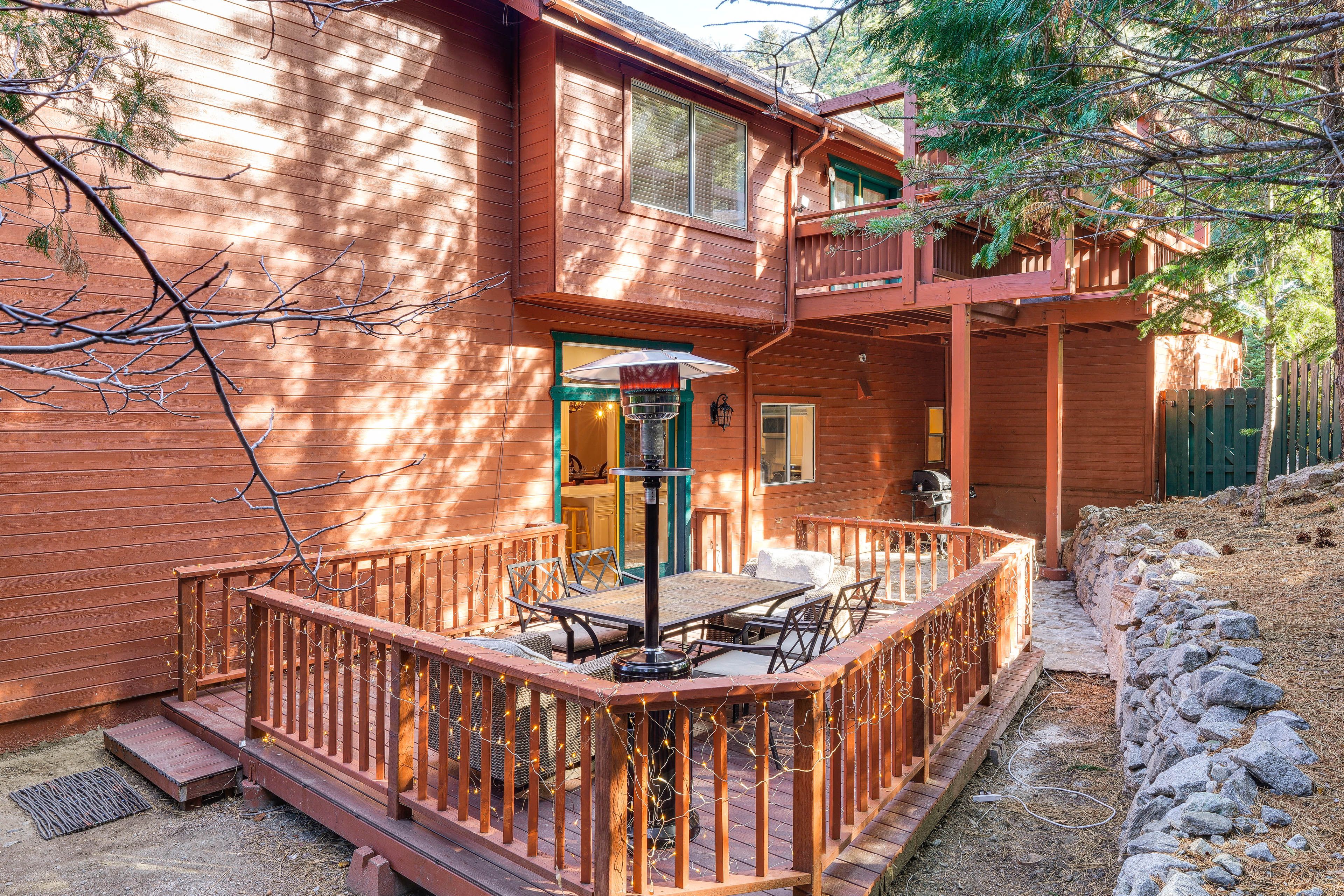 Private Deck | Standing Heater