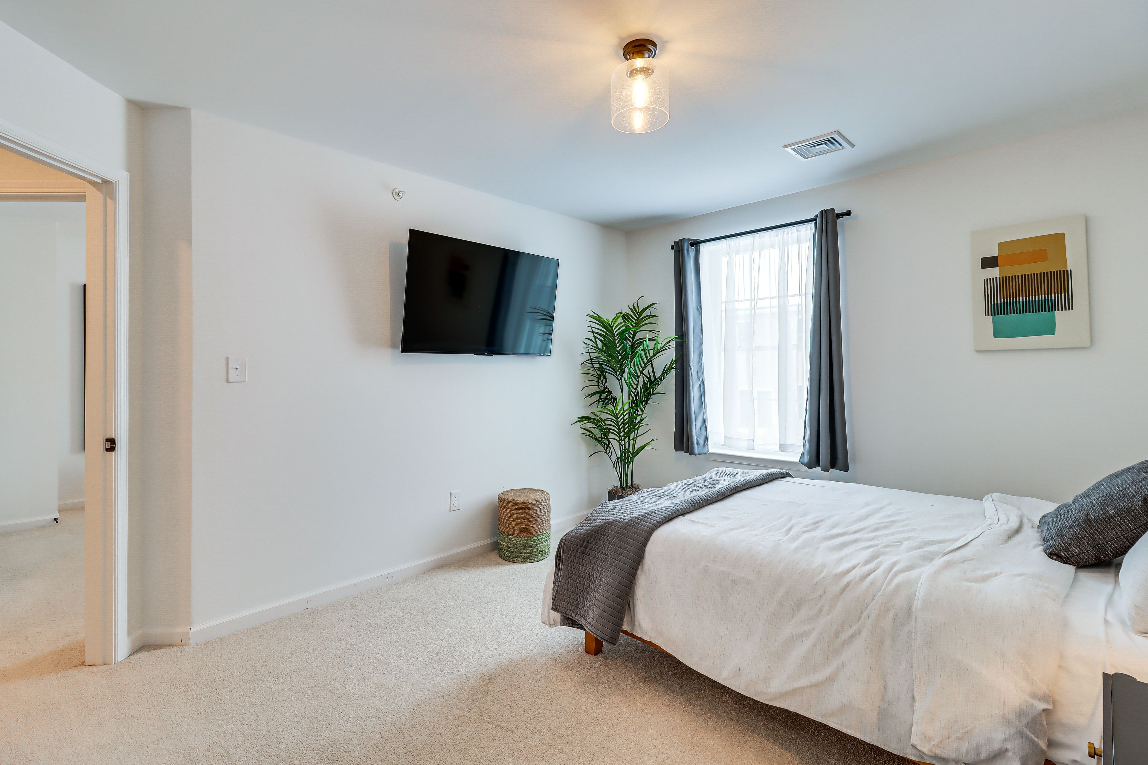 Bedroom 3 | Queen Bed | 2nd Floor