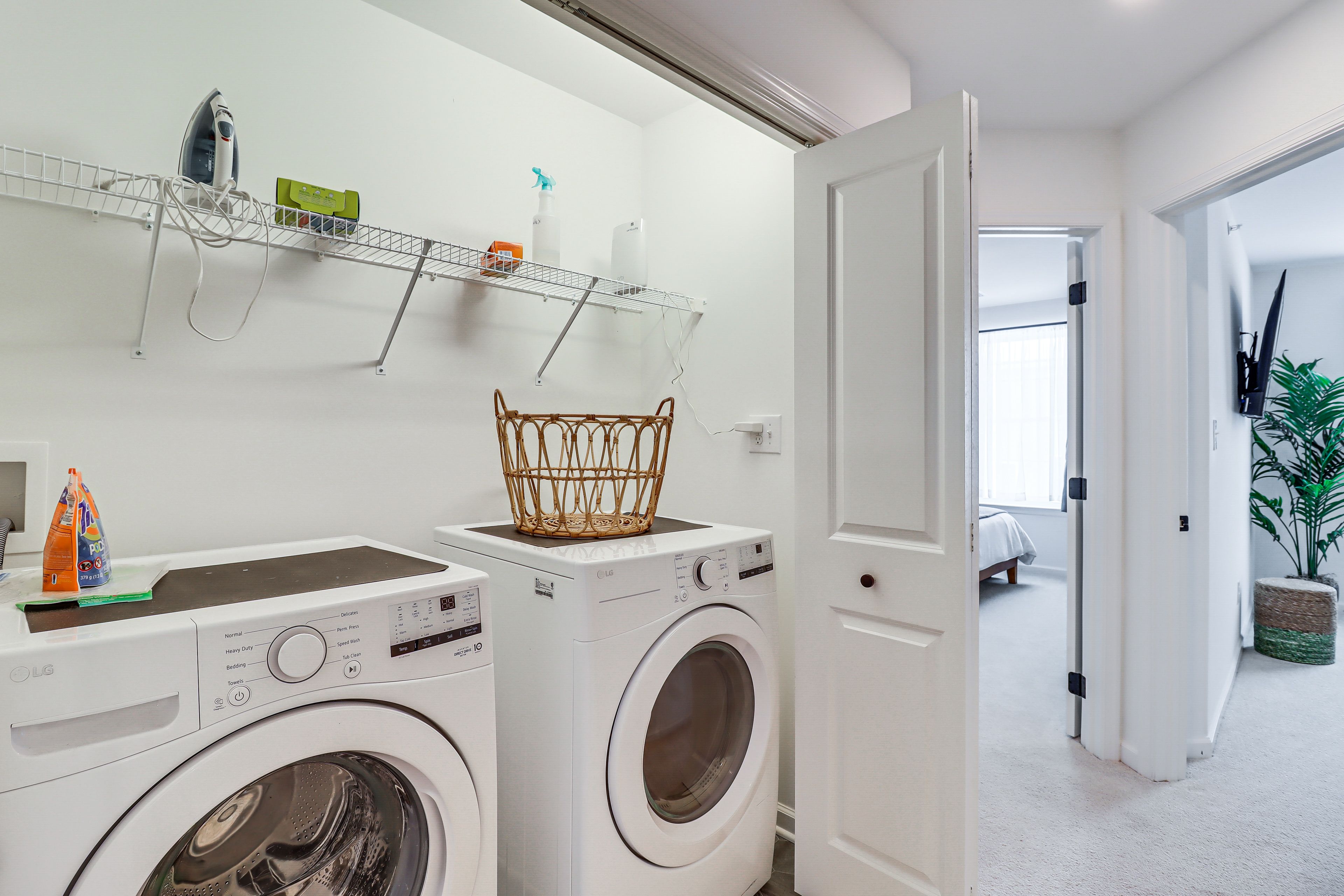 In-Unit Laundry | 2nd Floor