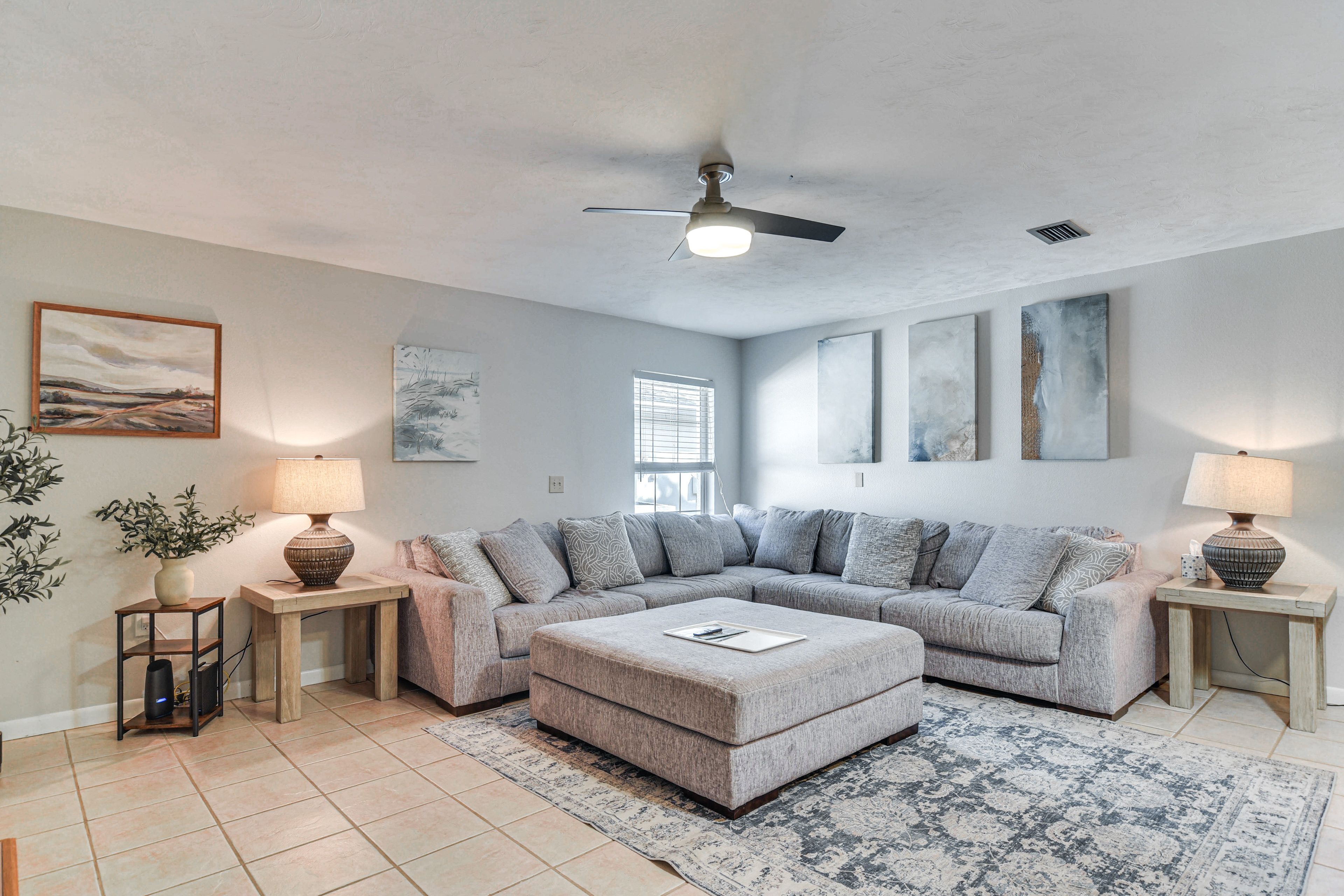 Living Room | Free WiFi