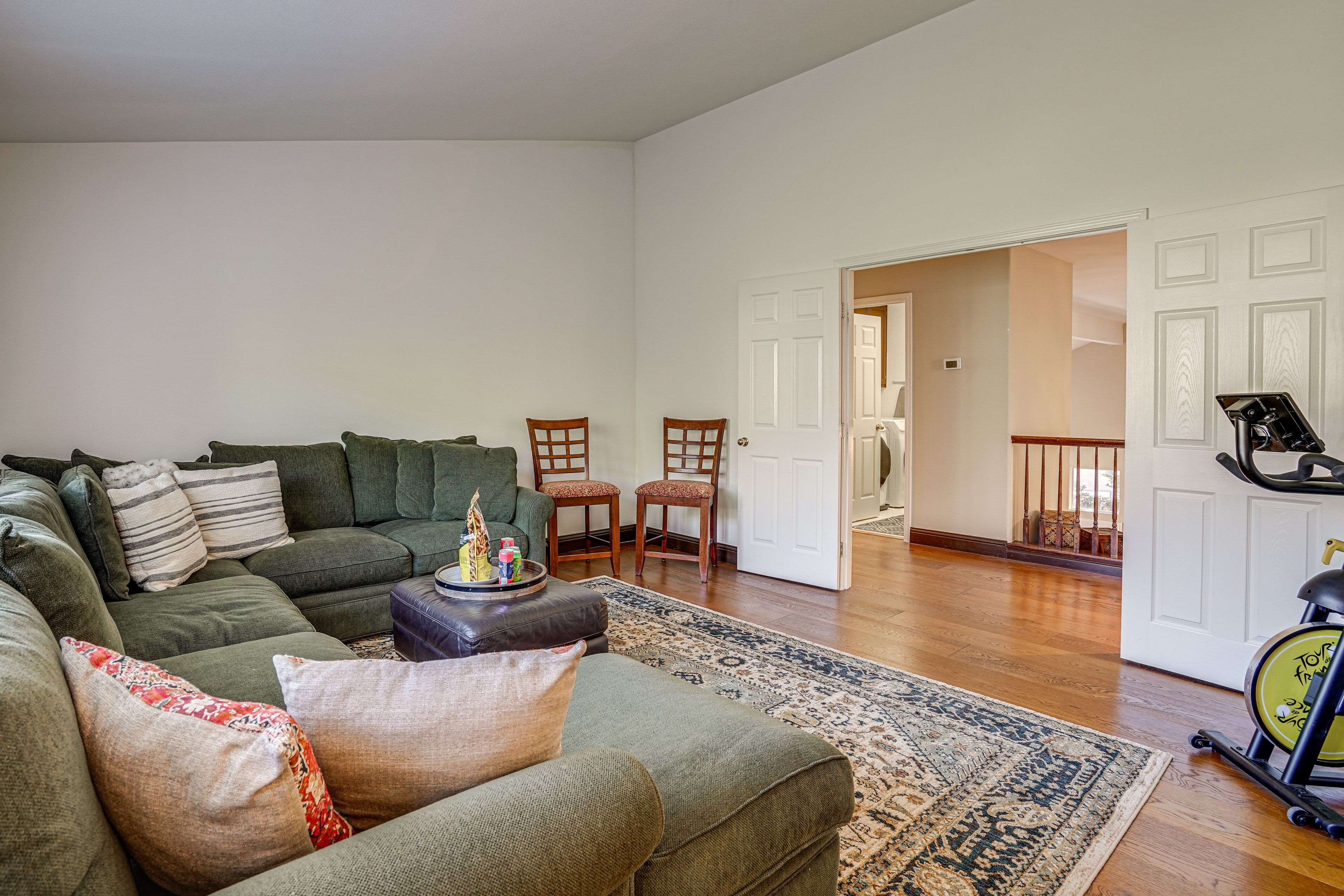 Living Room | 2nd Floor | Sleeper Sofa