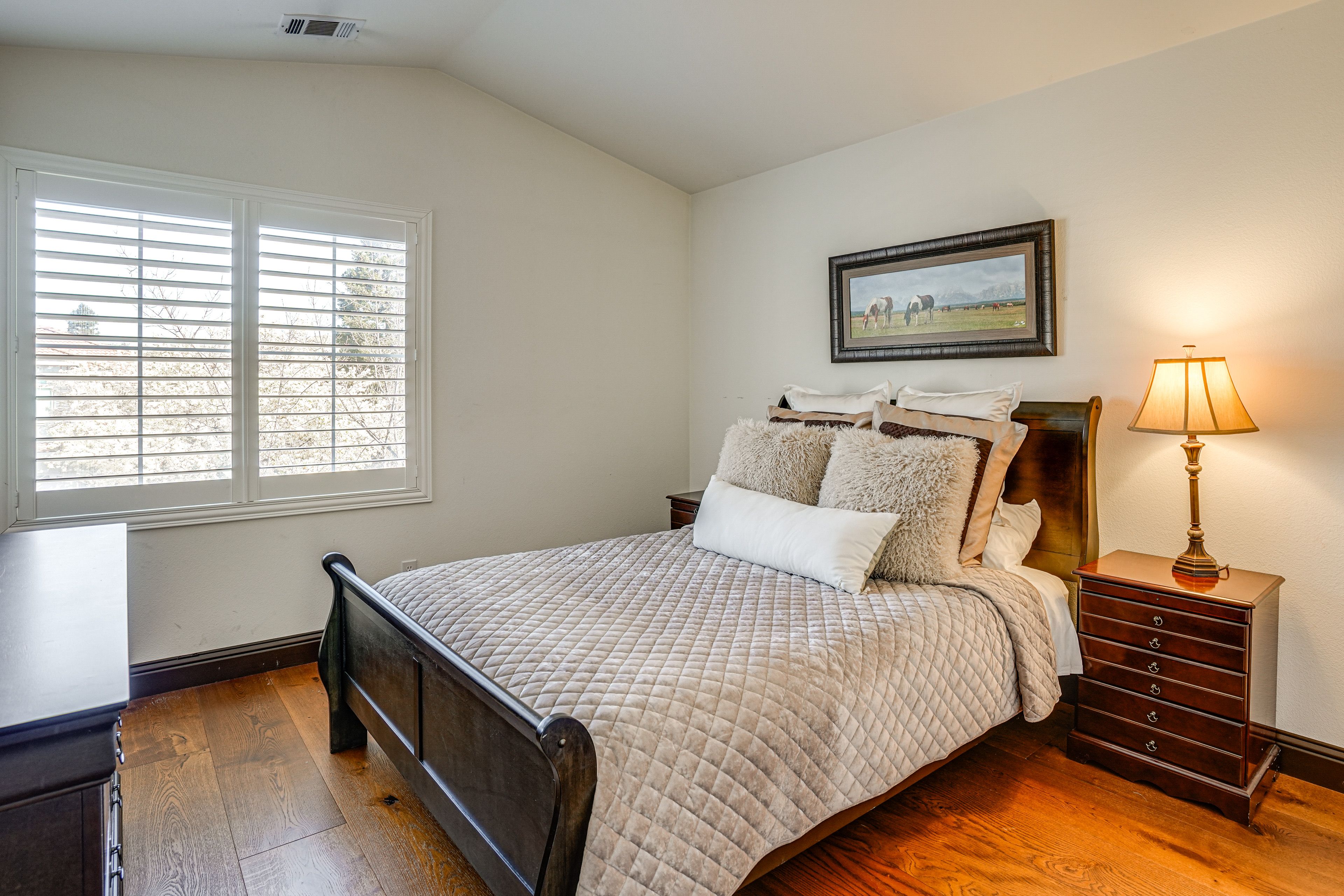 Bedroom 3 | 2nd Floor | Queen Bed