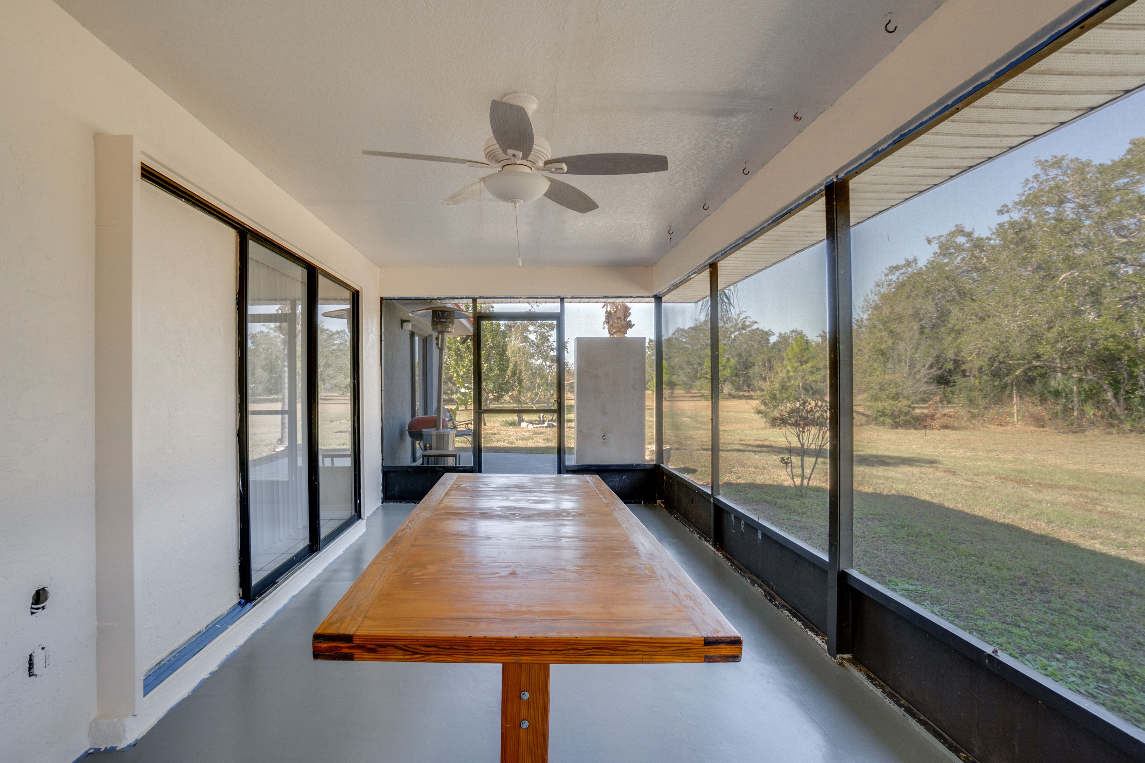 Screened-In Porch