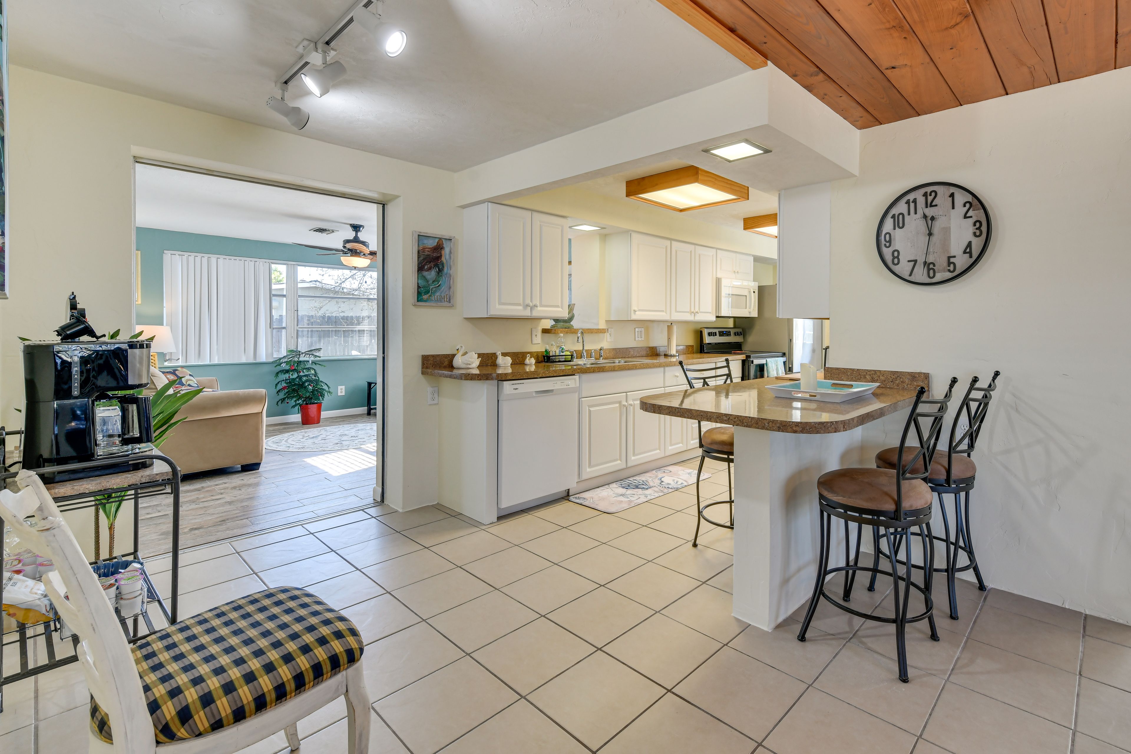 Kitchen | Coffee Bar