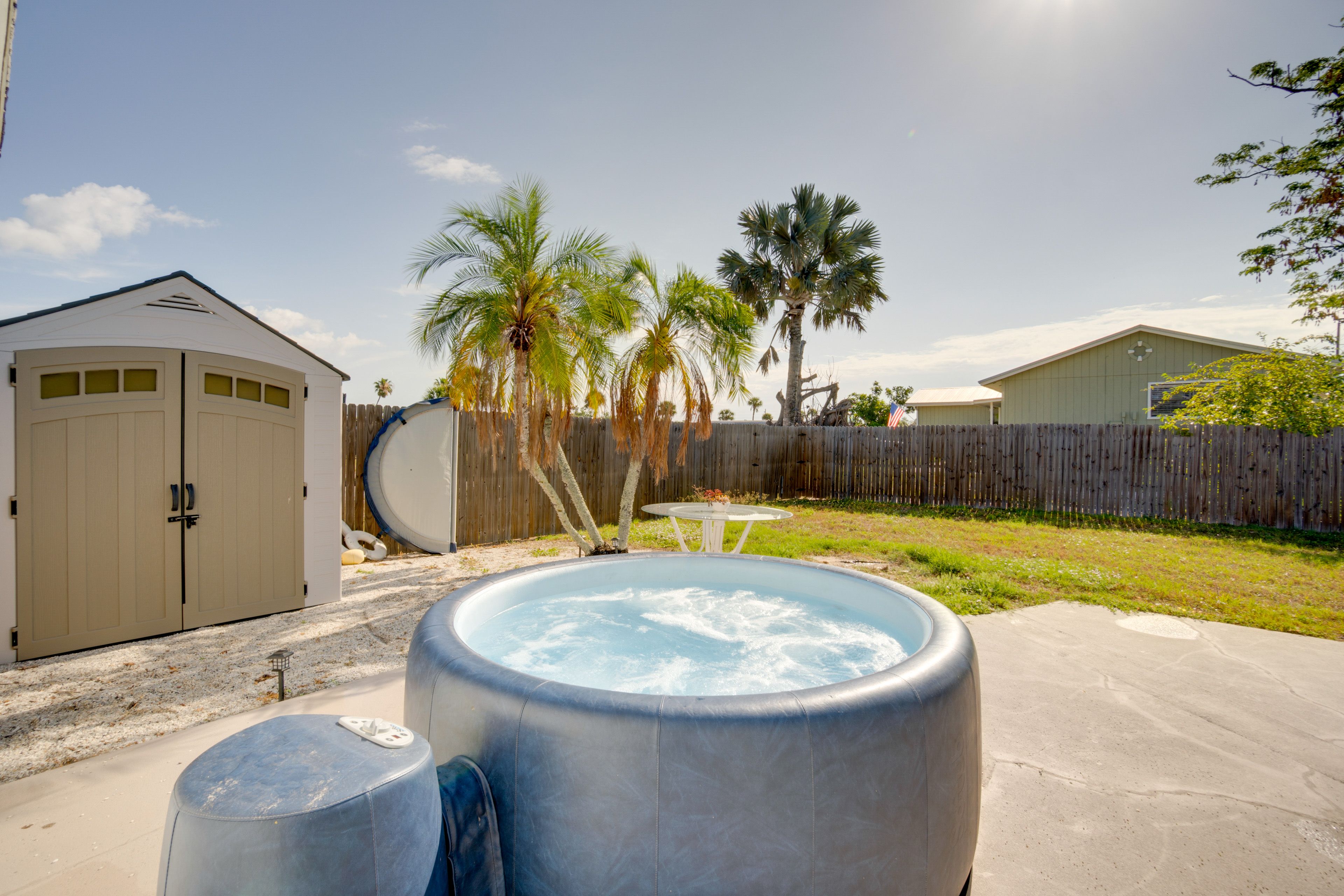 Englewood Vacation Rental | 3BR | 2BA | Steps Required | 1,300 Sq Ft
