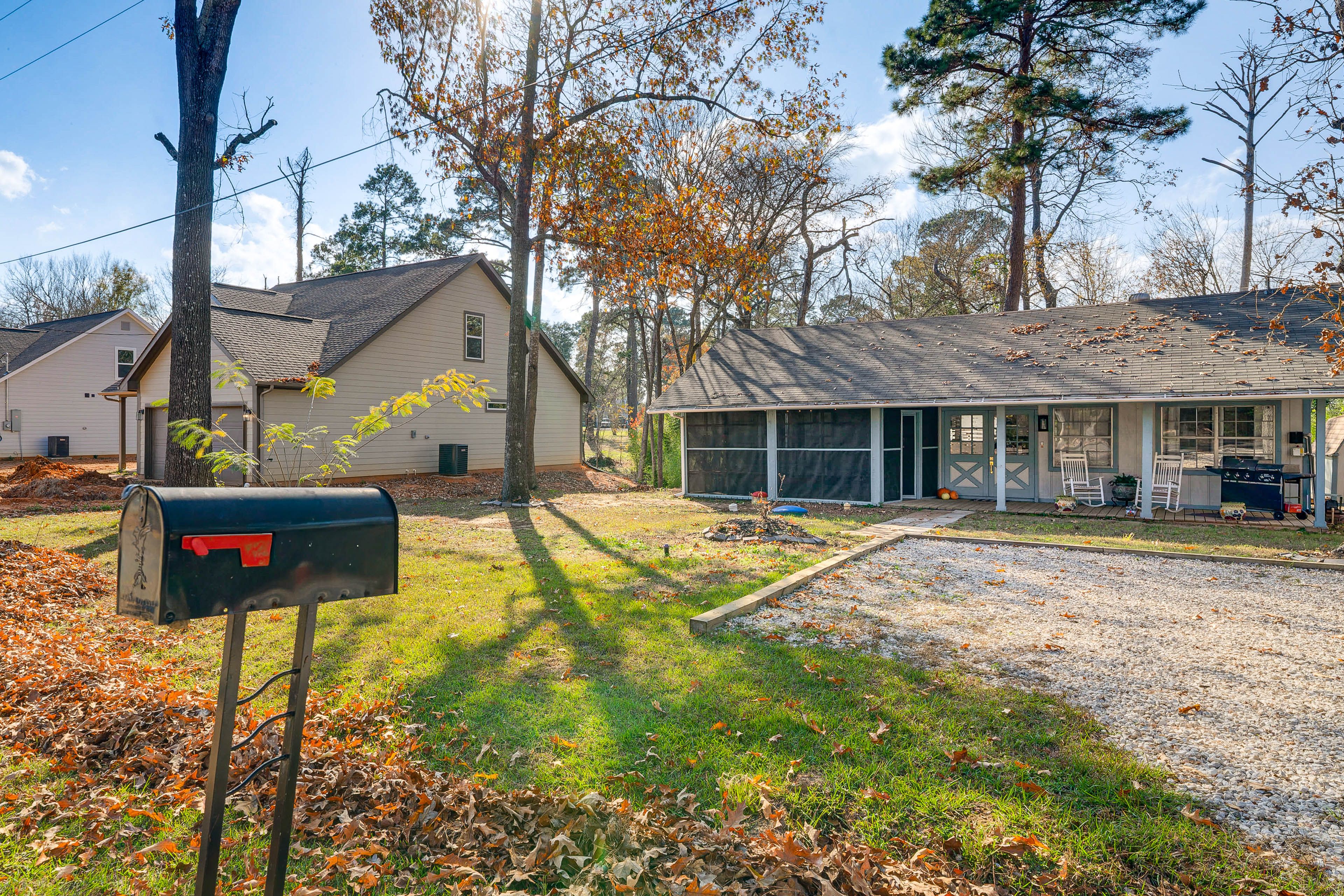 Parking | Driveway (2 Vehicles)