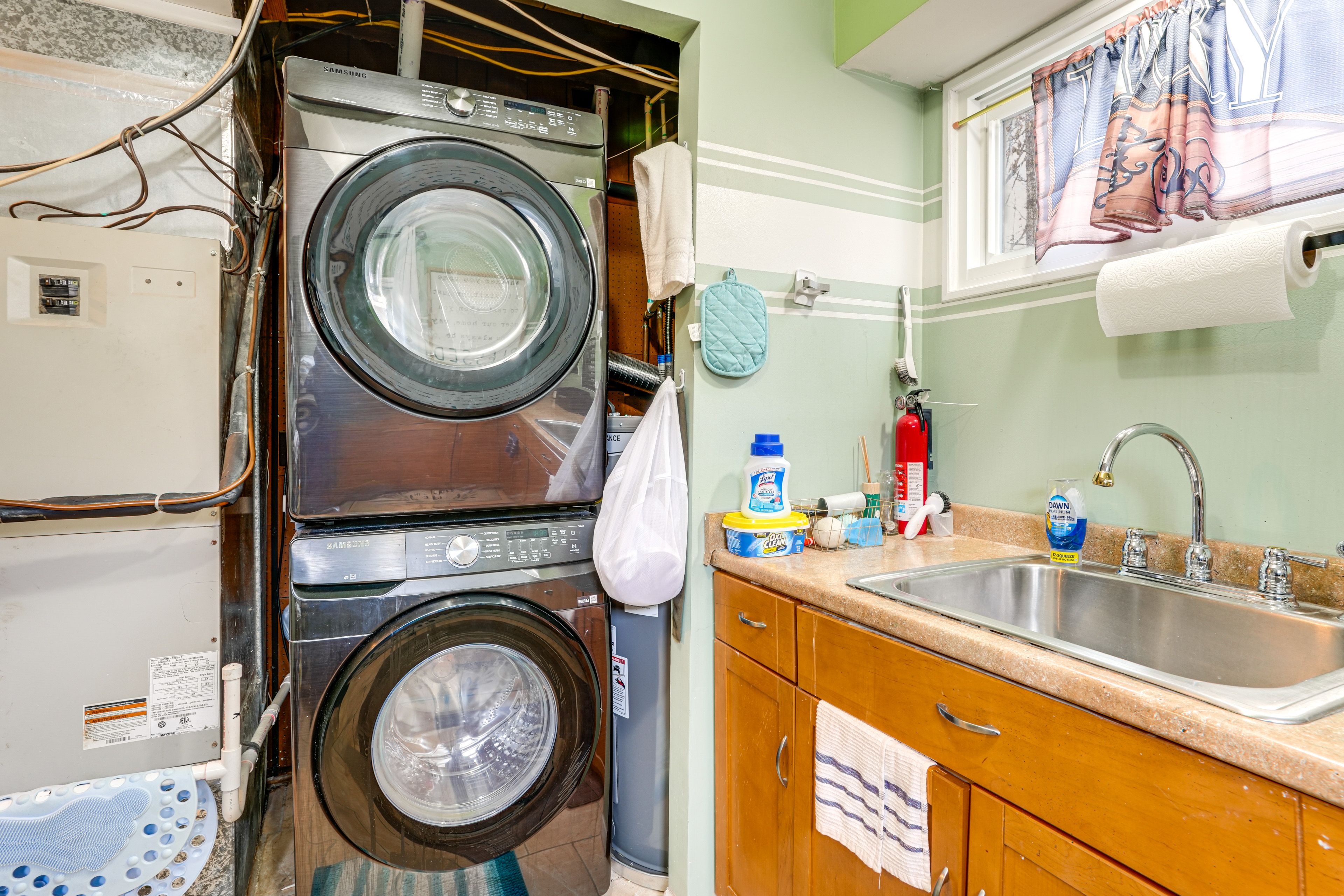 Laundry Area | 1st Floor