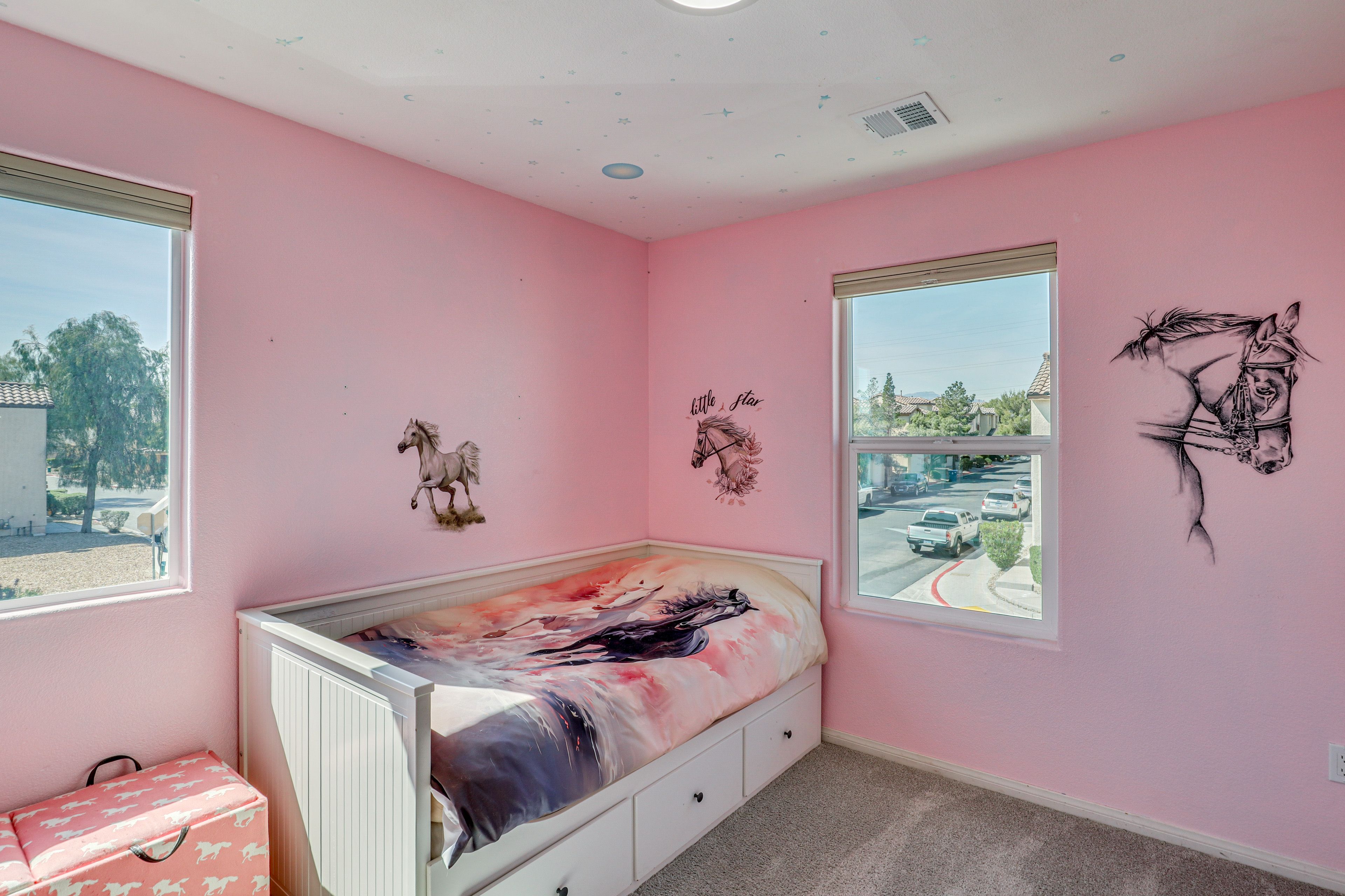 Bedroom 3 | Twin Bed w/ Twin Trundle (Converts to King)