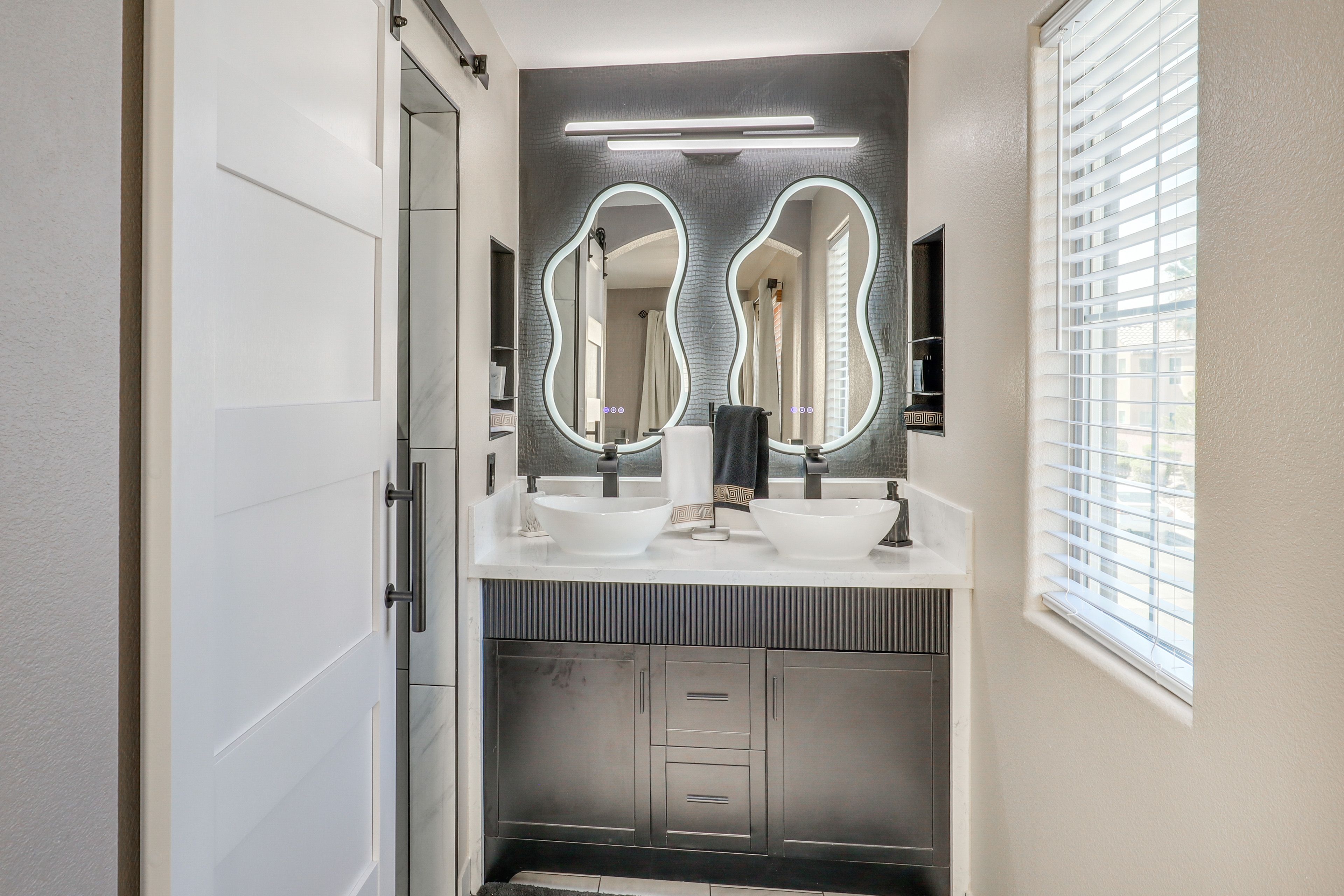 Bathroom | 2nd Floor