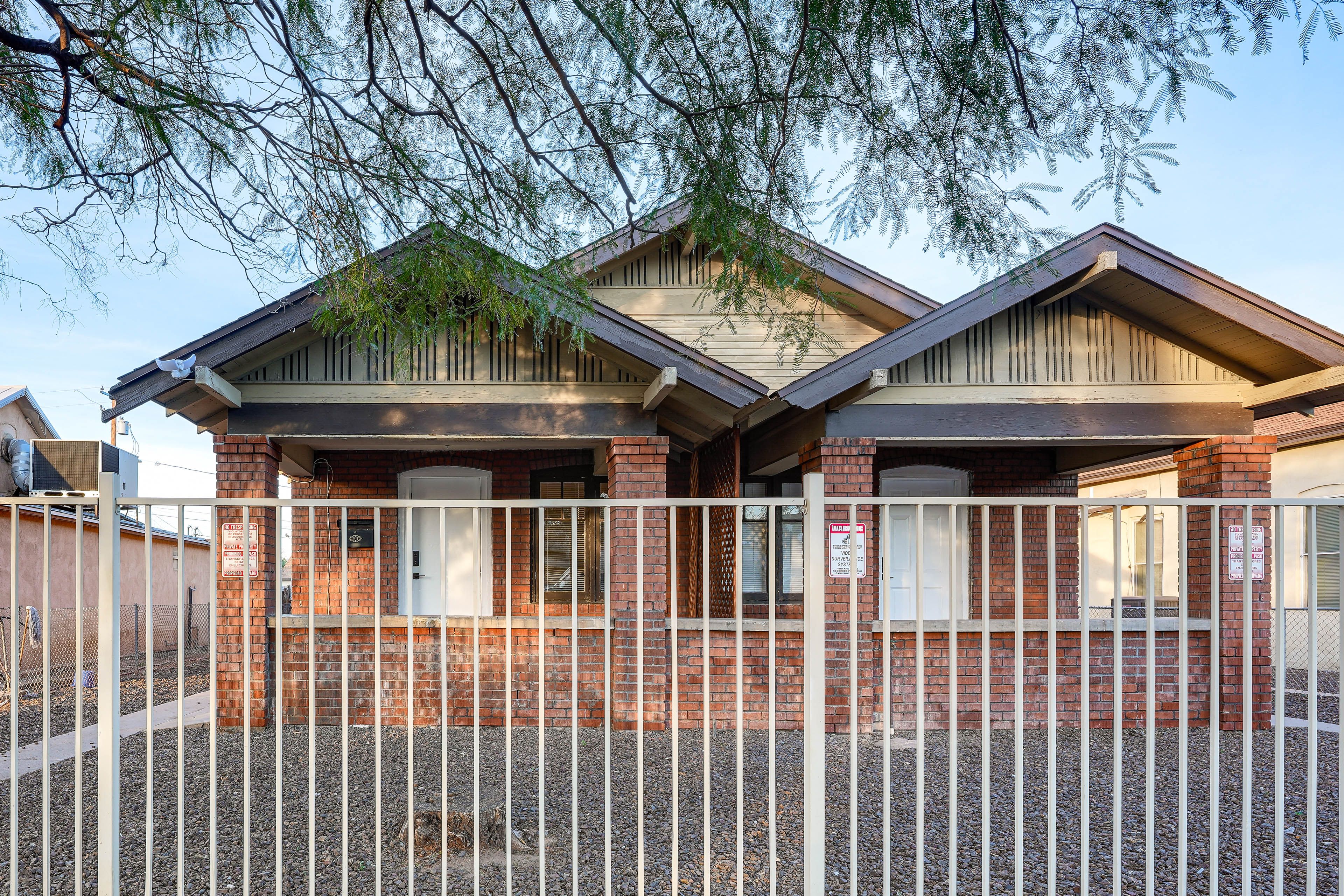 Parking | Shared Carport (2 Vehicles)