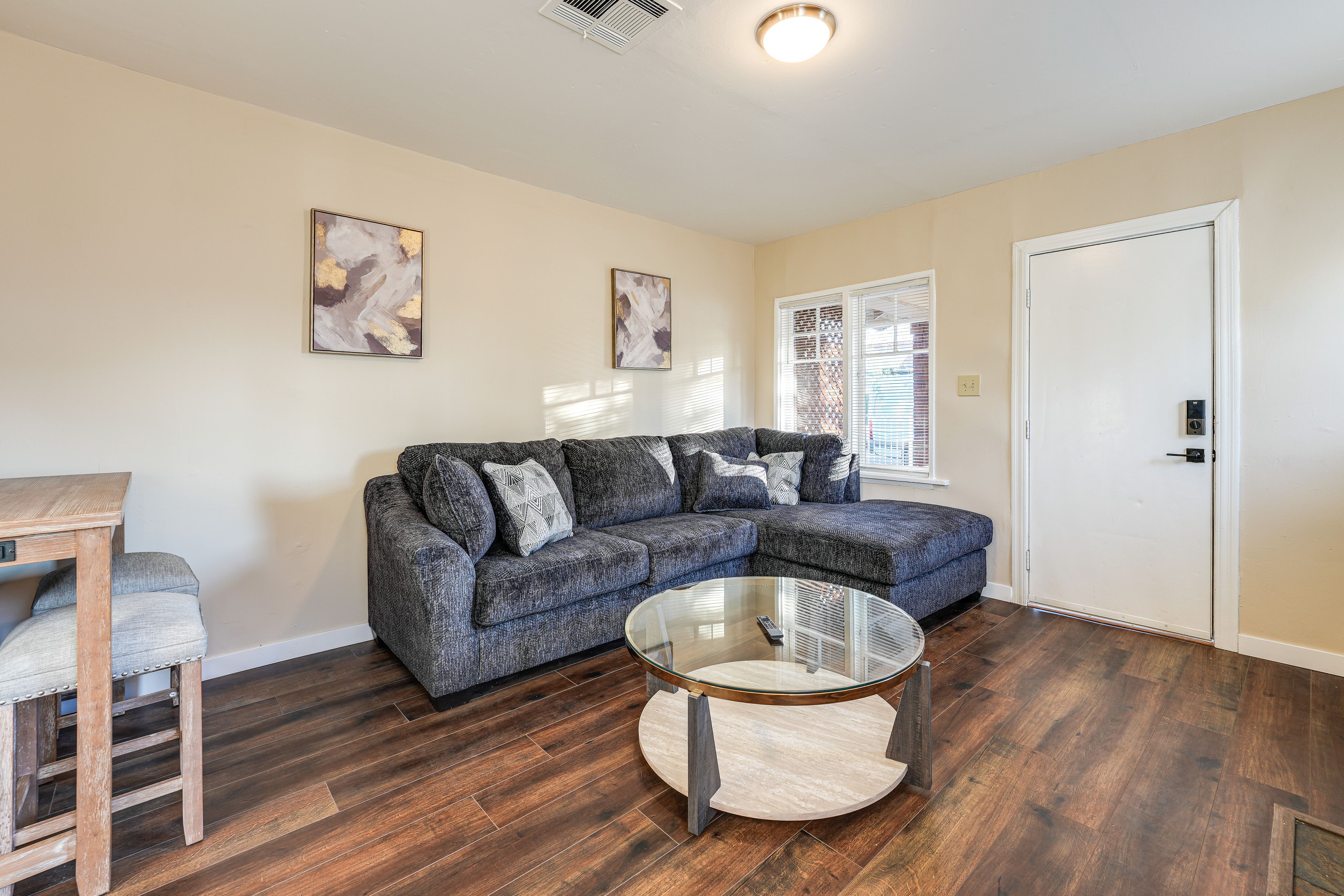 Living Room | Queen Sleeper Sofa | Smart TV