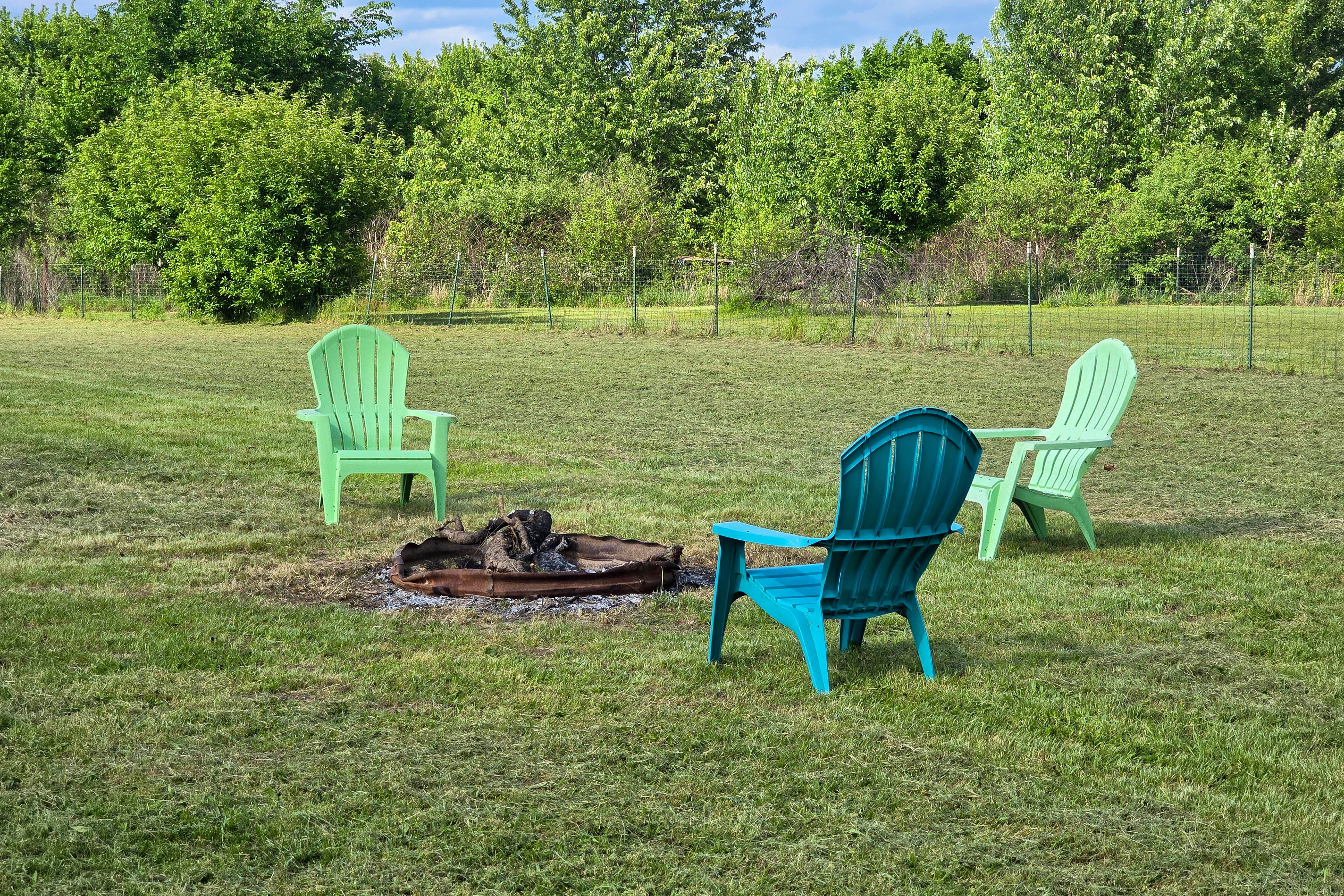 Private Yard | Wood-Burning Fire Pit
