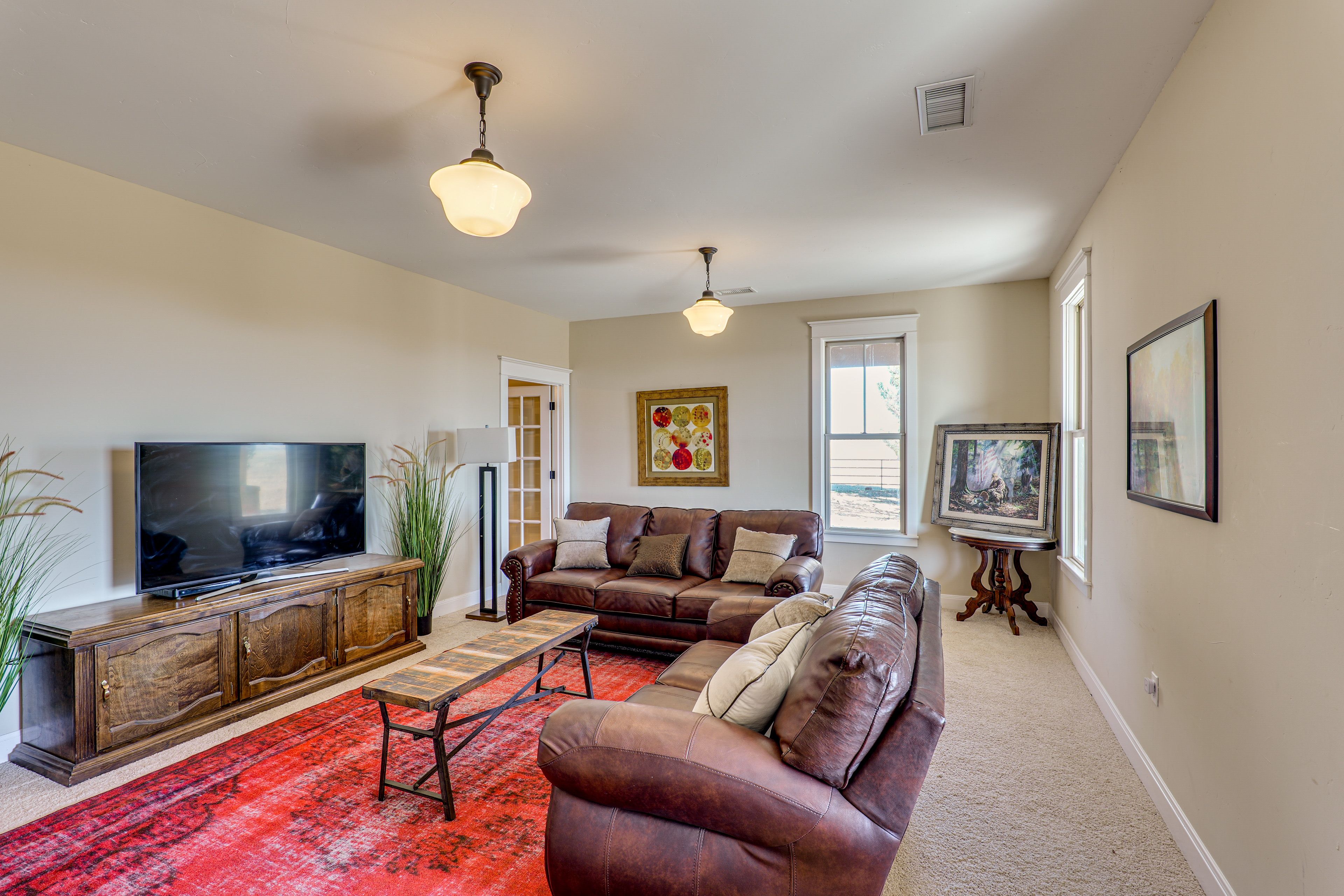 Living Room | Free WiFi