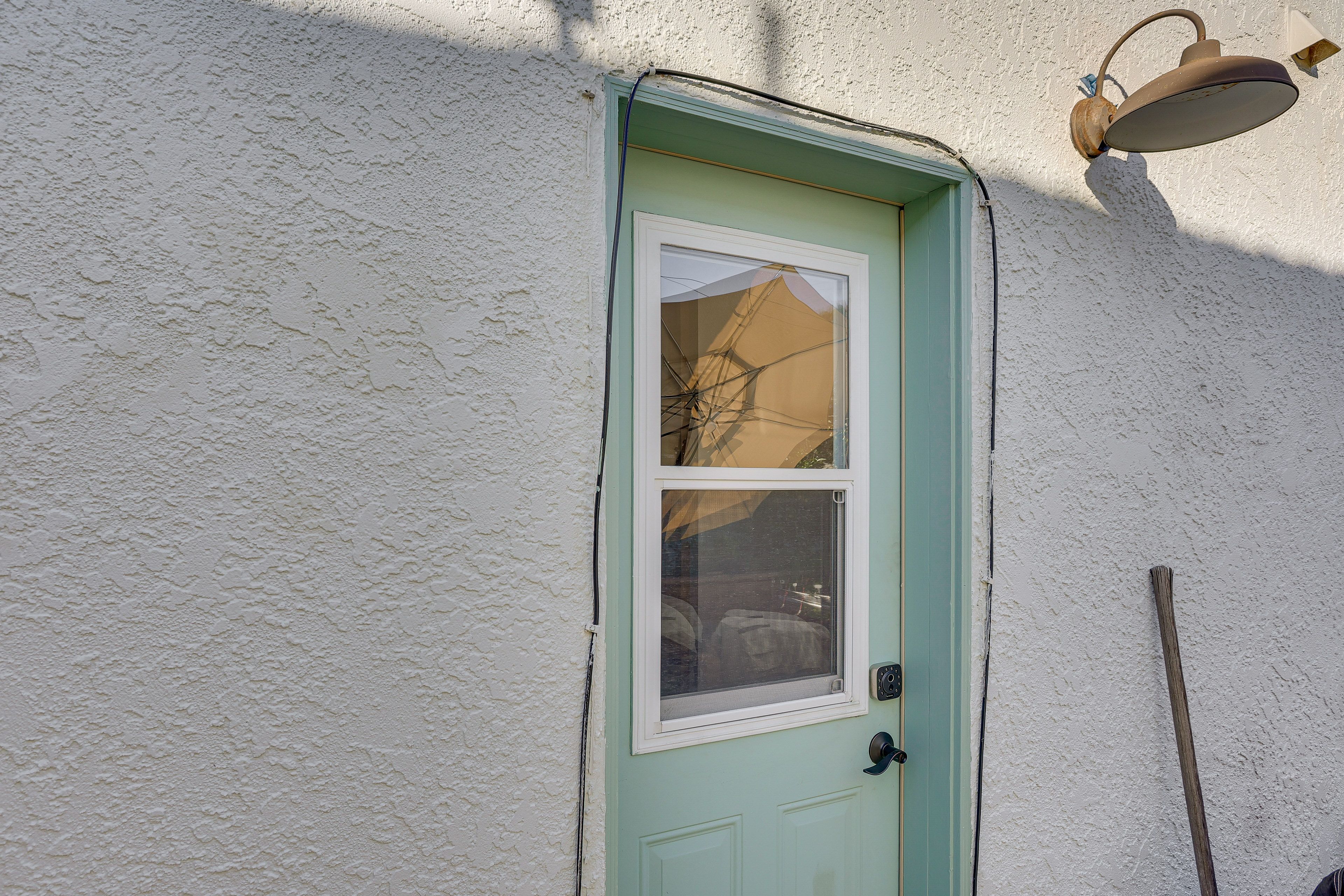 Studio Exterior | Keyless Entry