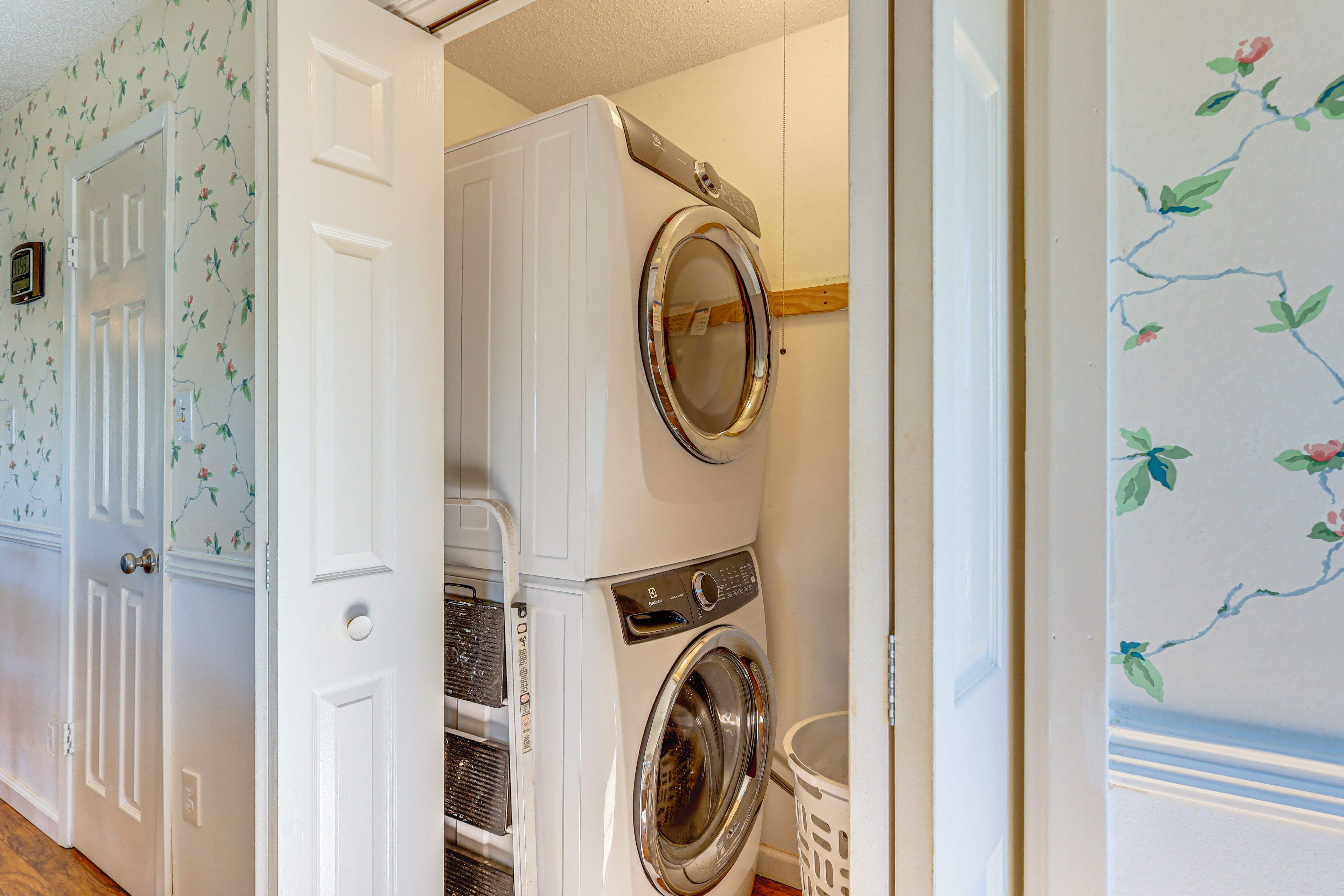 Washer & Dryer | 1st Floor