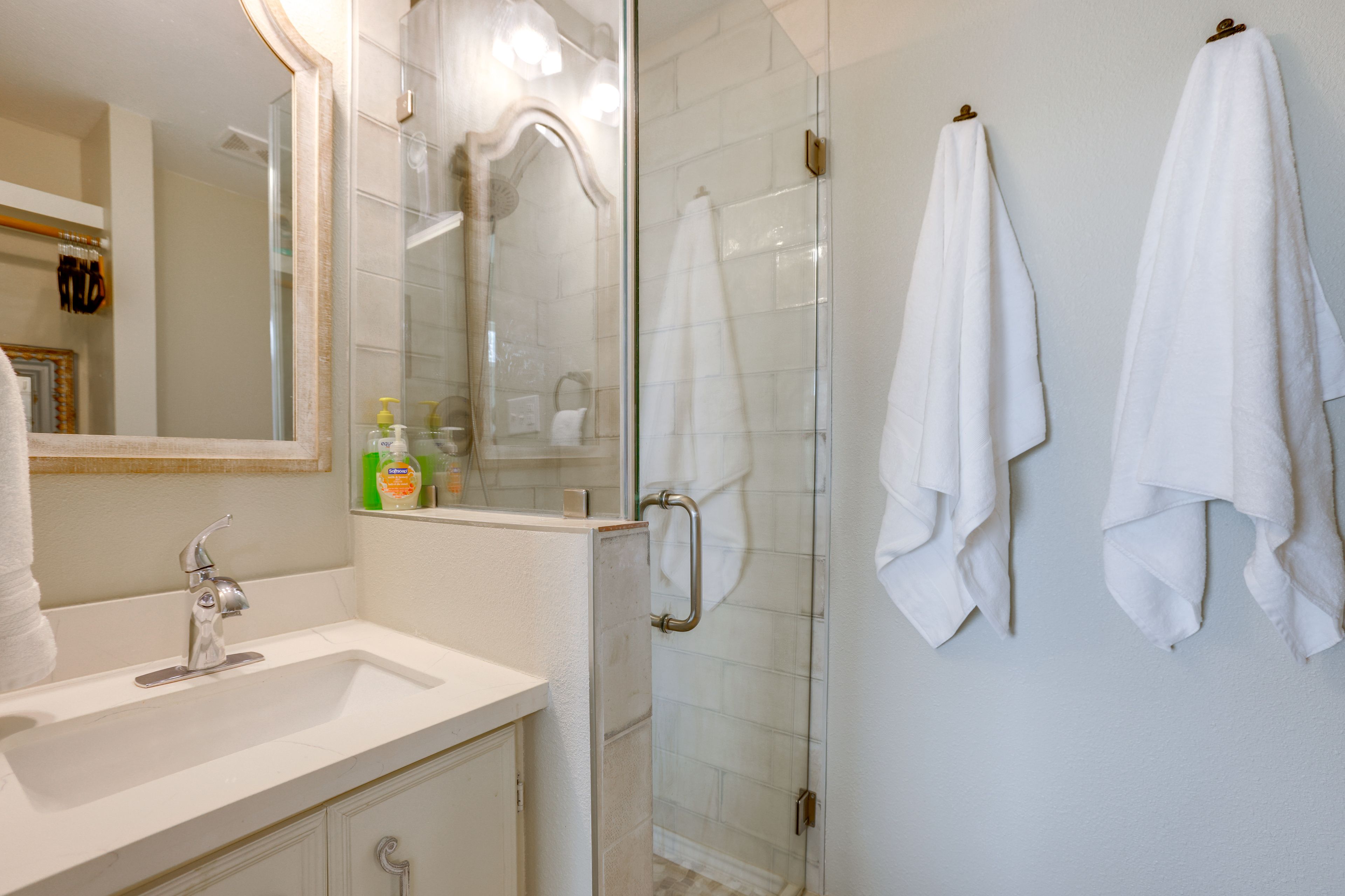 En-Suite Bathroom | Towels Provided | Complimentary Toiletries