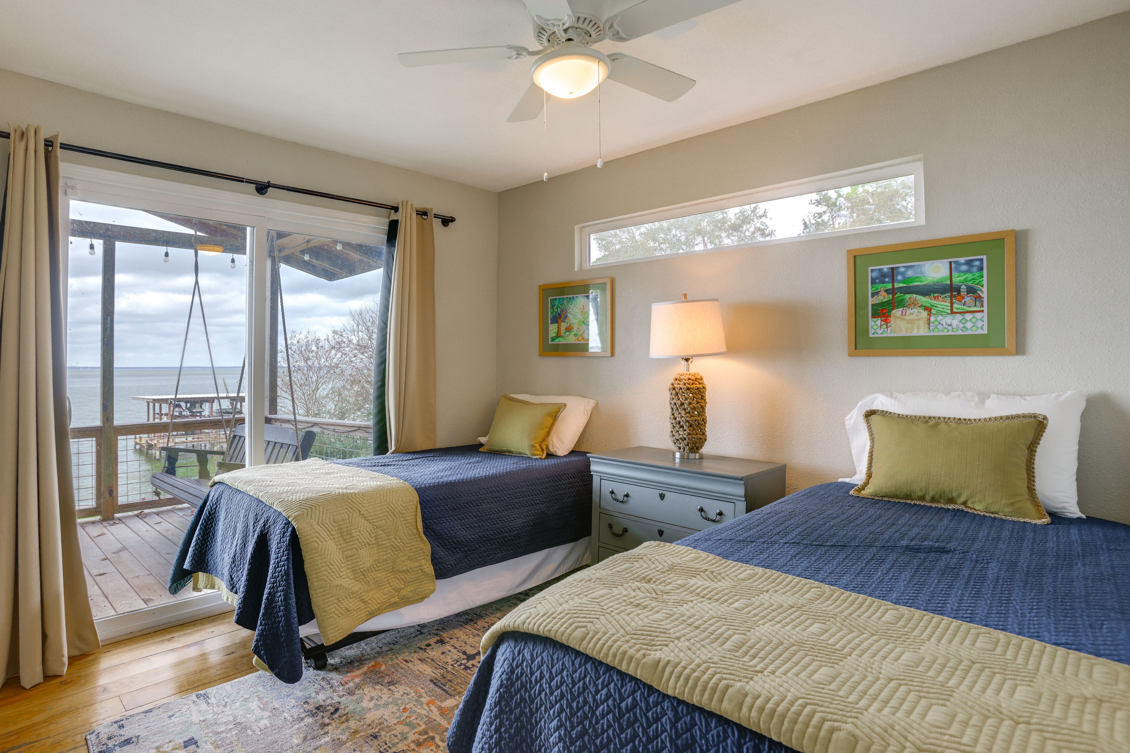 Bedroom 2 | 2 Twin Beds