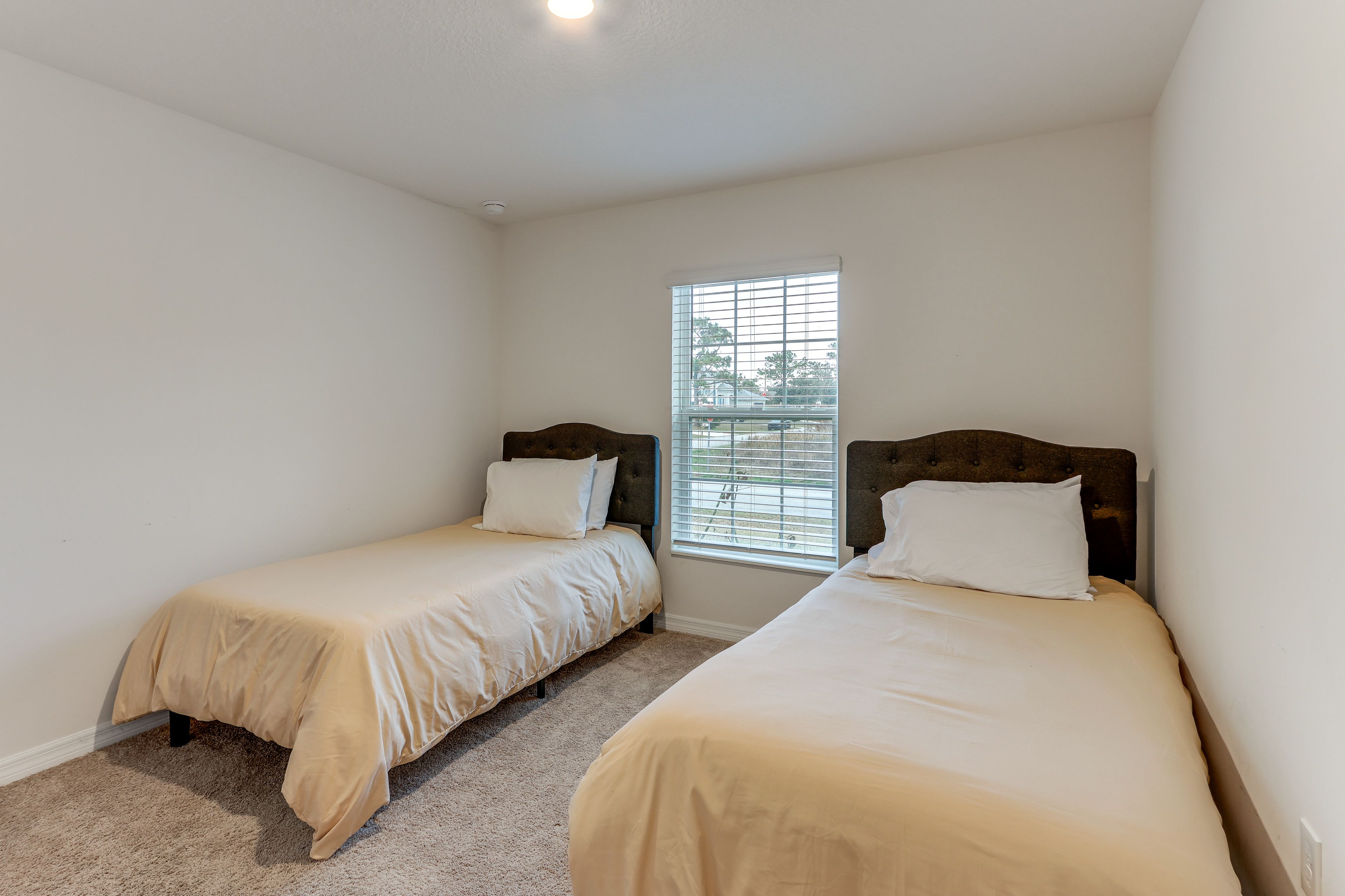 Bedroom 3 | 2 Twin Beds