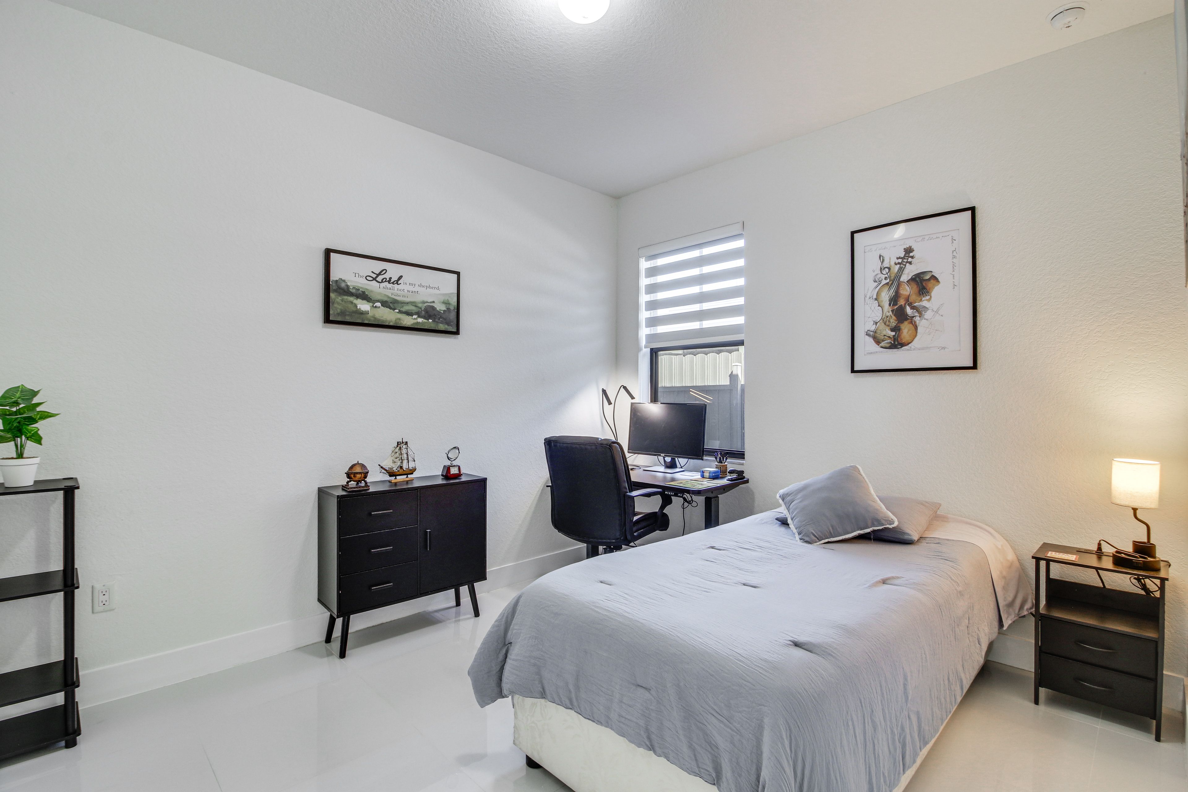 Bedroom 2 | Twin Bed | Twin Trundle Bed