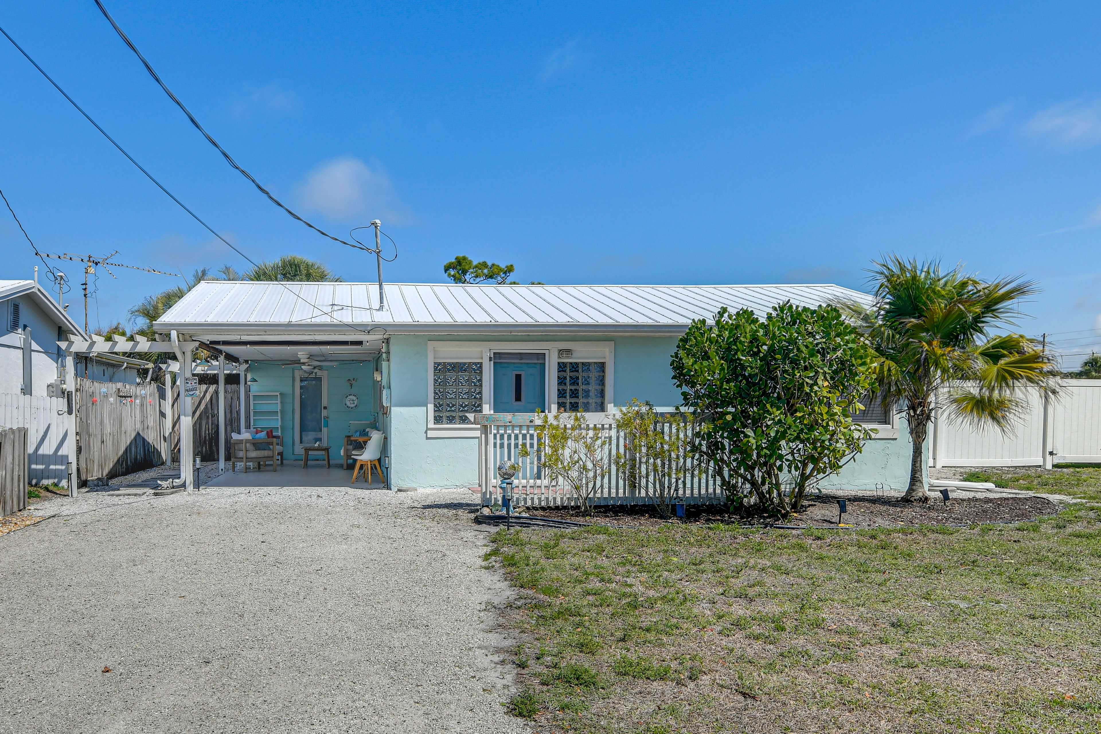 Driveway Parking | 2 Vehicles