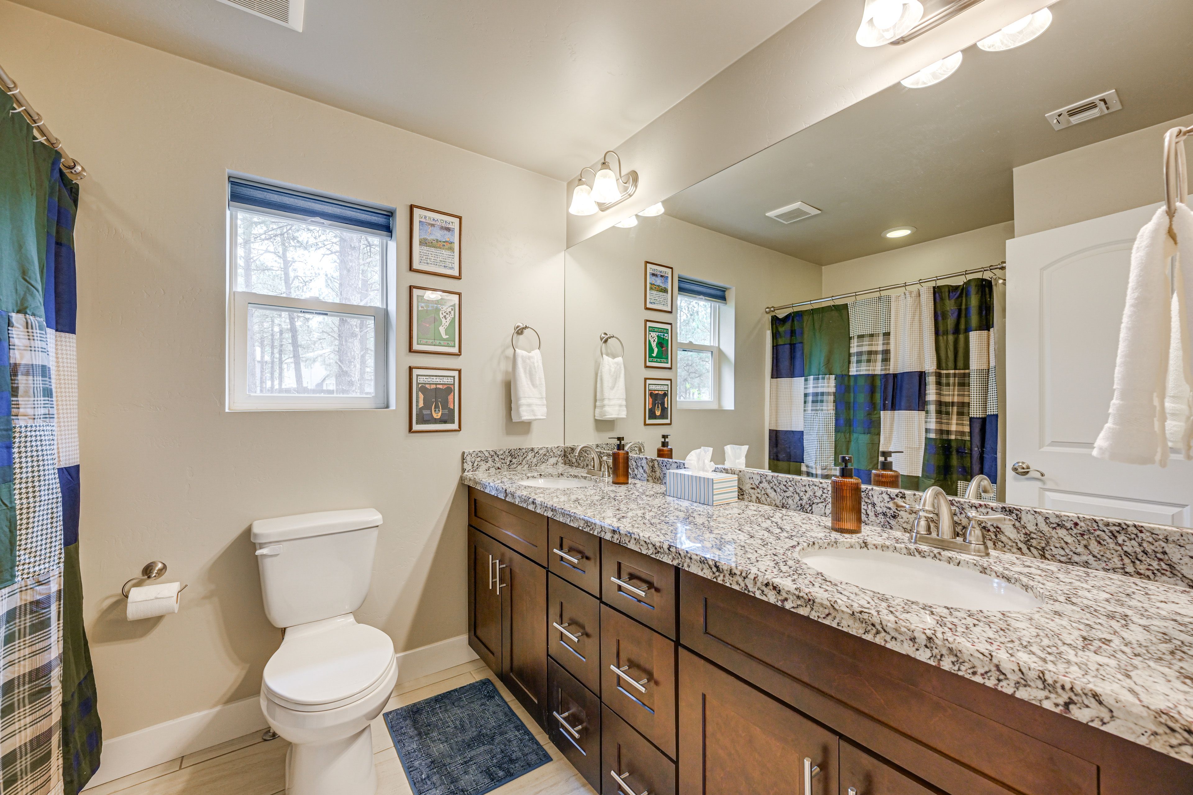 Full Bathroom | 2nd Floor