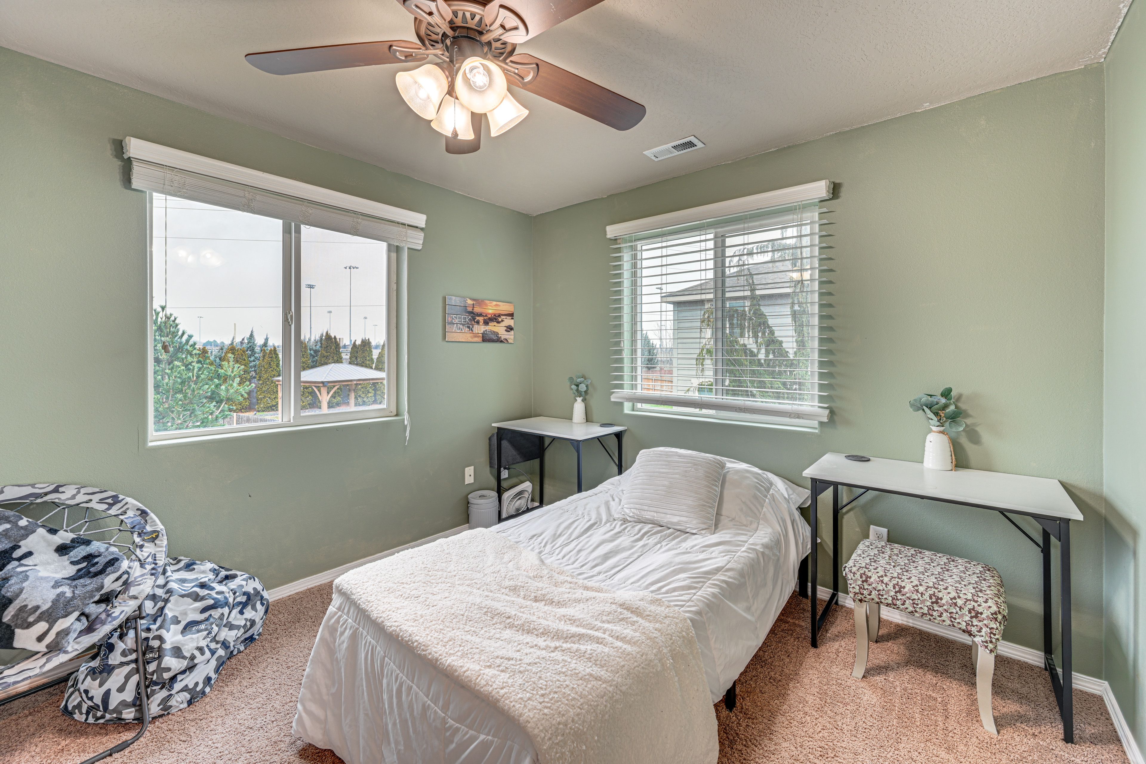 Bedroom 2 | Twin Bed | 2nd Floor