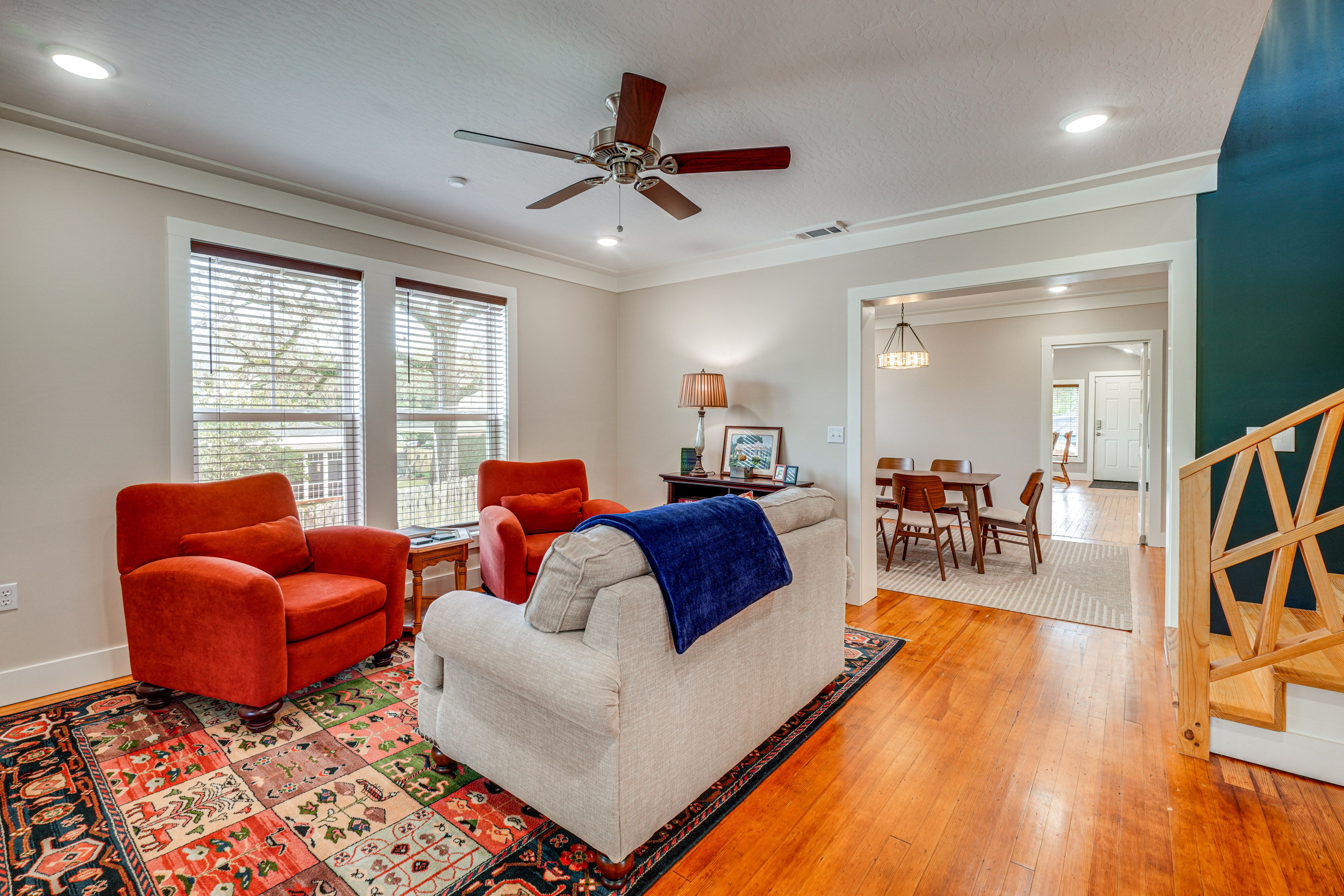 Seating Area | 1st Floor | Central Heating & A/C | Free WiFi