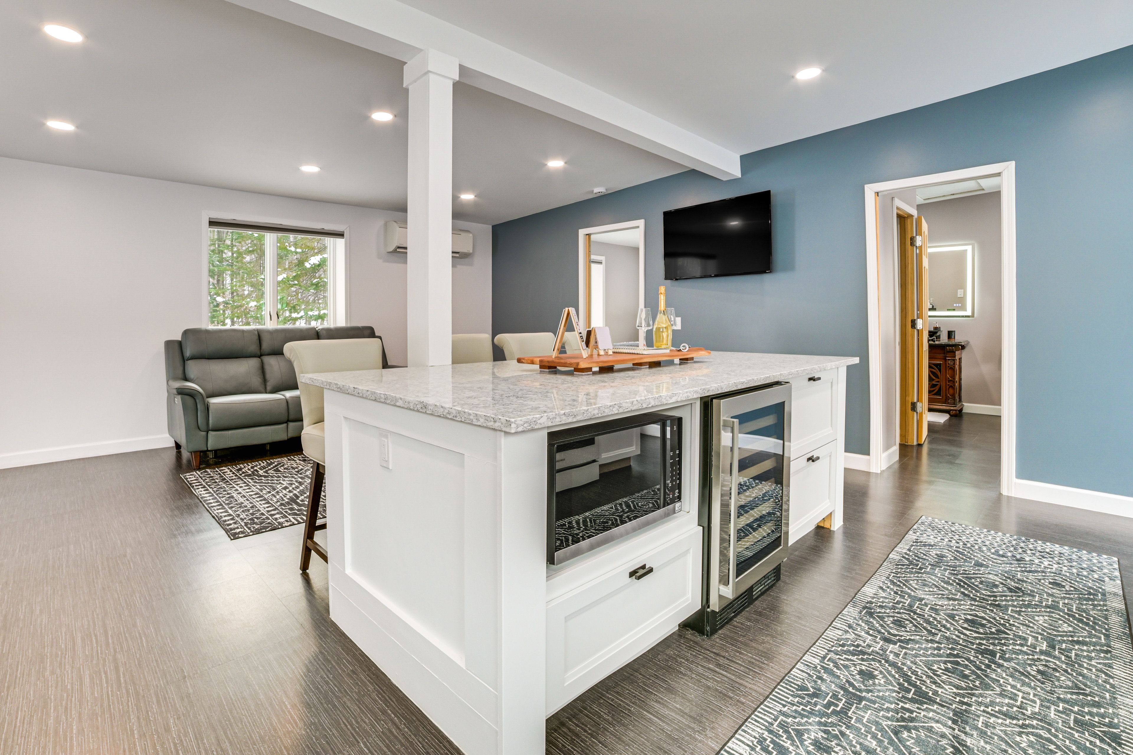 Kitchen | Cooking Basics | Keurig/Drip Combo Coffee Maker | Dishwasher